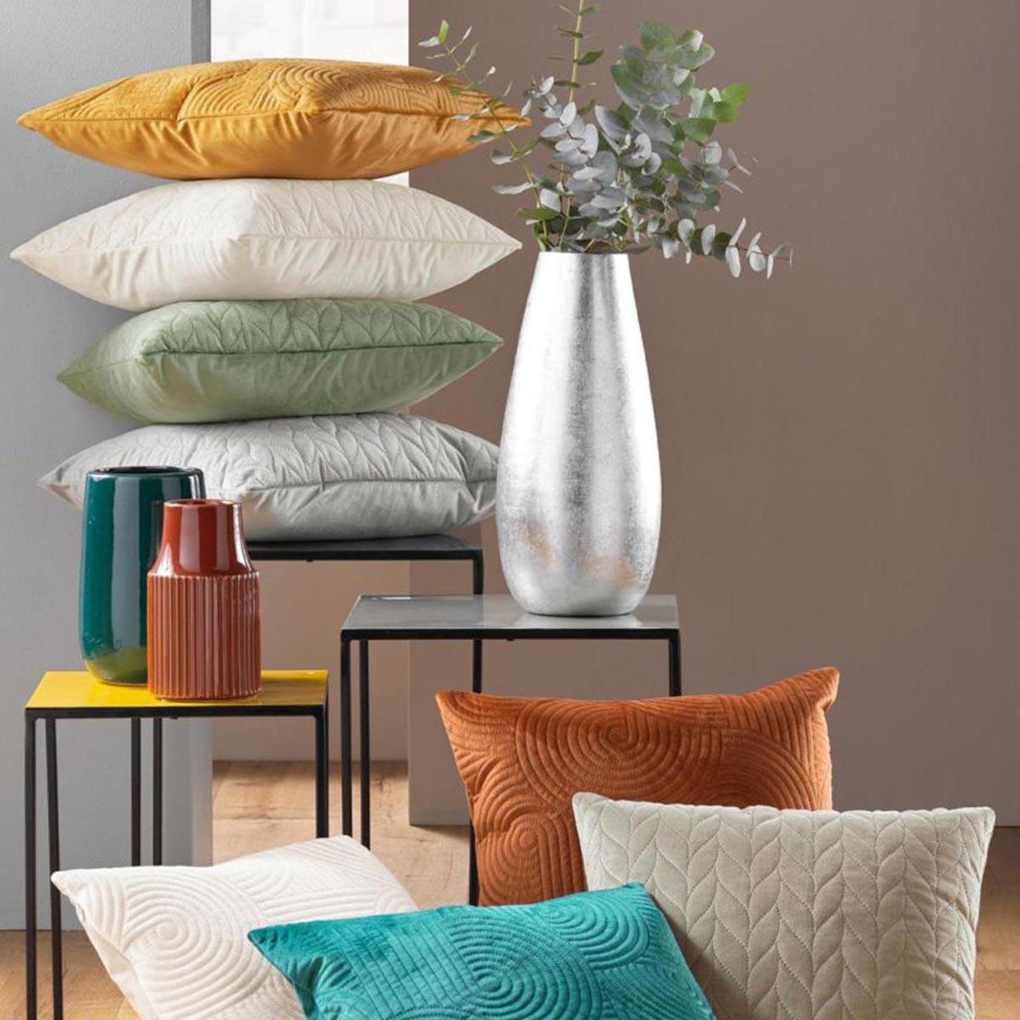 Voir la diapositive 4 : Douceur d'Intérieur Housse de coussin en velours  circles  40x40cm ocre