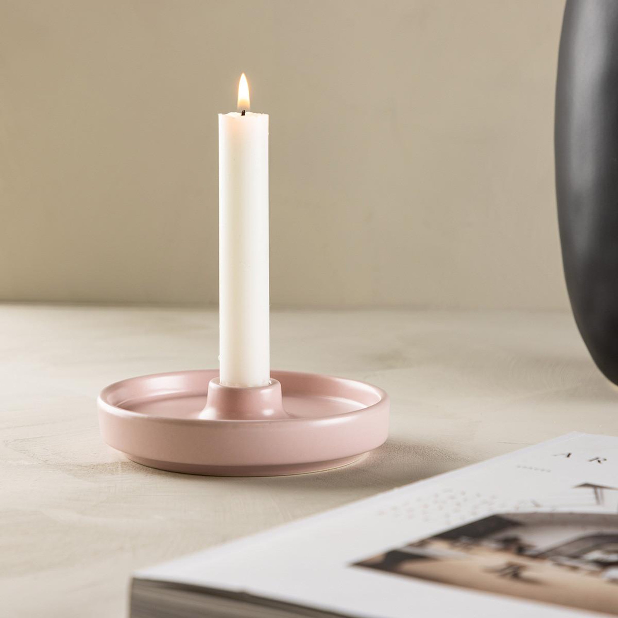 Voir la diapositive 2 : Paris Prix Bougeoir design en céramique  bette  13cm rose clair