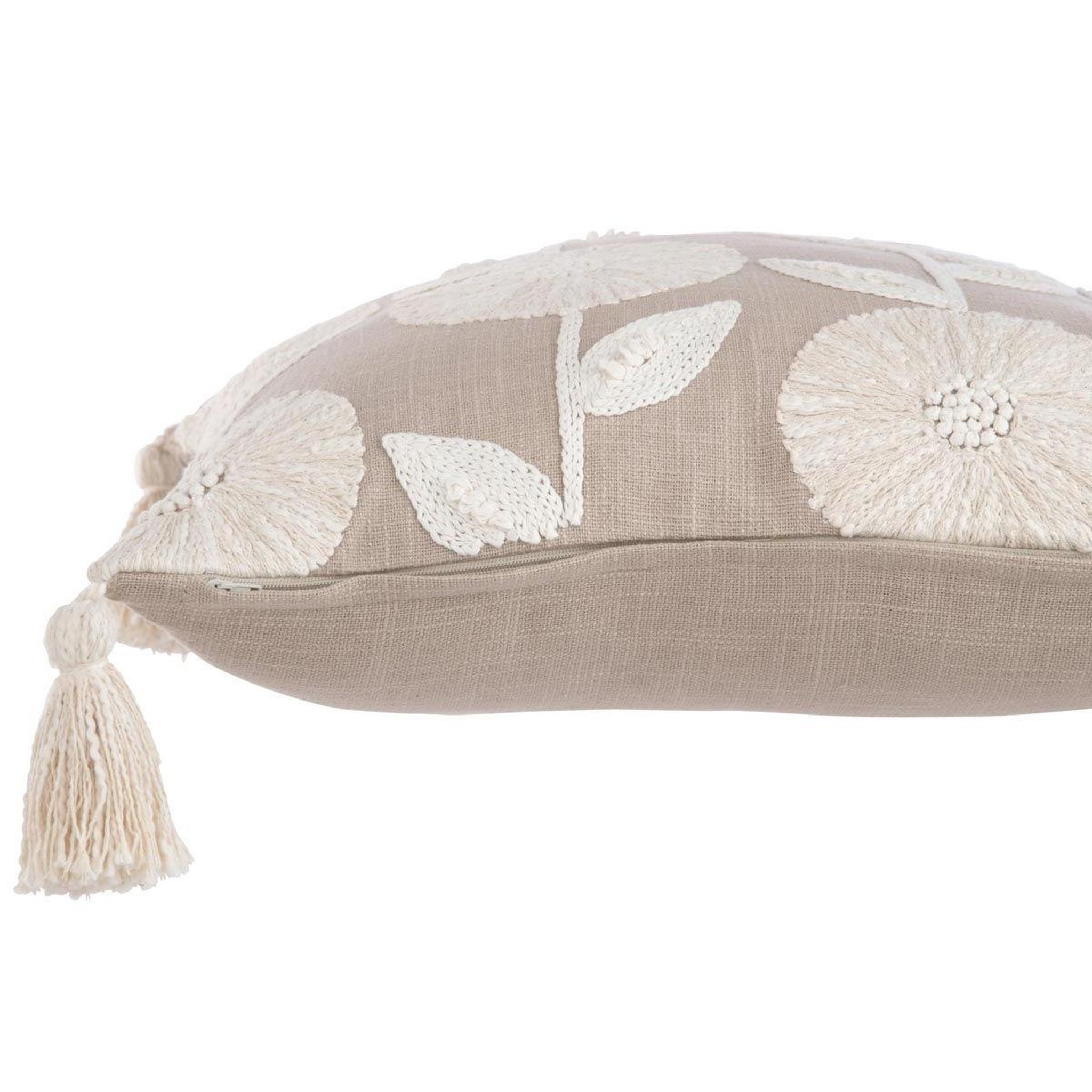 Voir la diapositive 3 : J-LINE Coussin déco brodé  fleurs  45x45cm beige