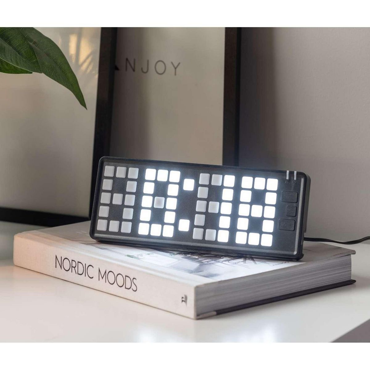 Karlsson Réveil rétro Keyboard - Noir