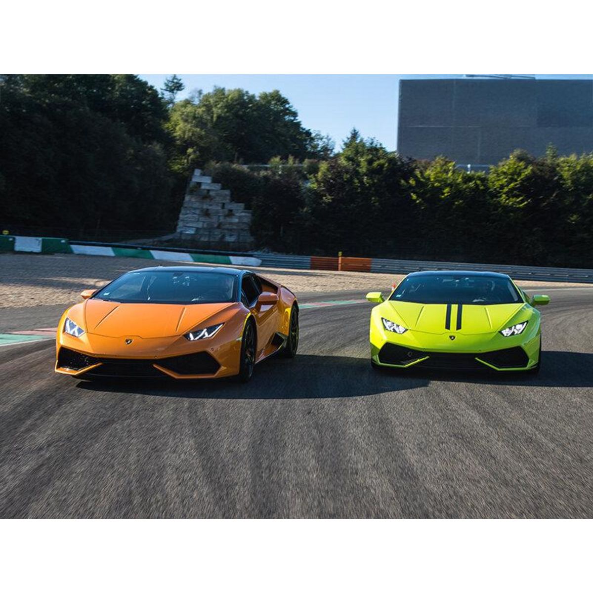 Smartbox Stage de pilotage : 3 à 5 tours au volant d'une voiture de course sur le circuit de Haute Saintonge - Coffret Cadeau Sport & Aventure