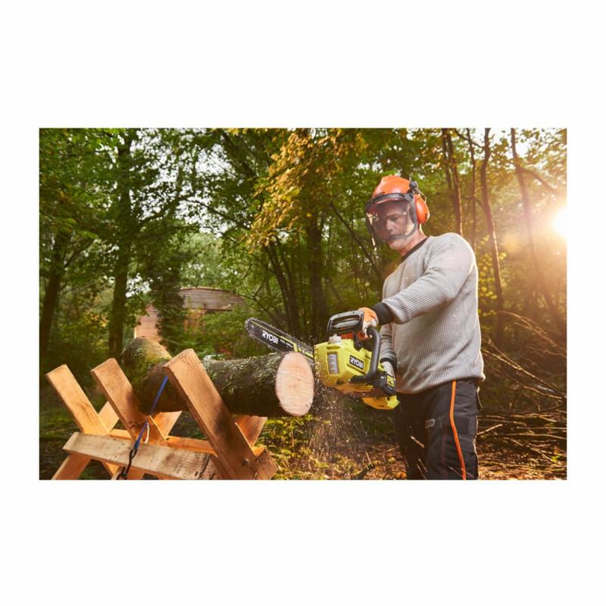 Voir la diapositive 4 : Ryobi Tronçonneuse RYOBI 36V LithiumPlus Brushless - 1 batterie 5.0Ah - 1 chargeur RY36CSX35A-150