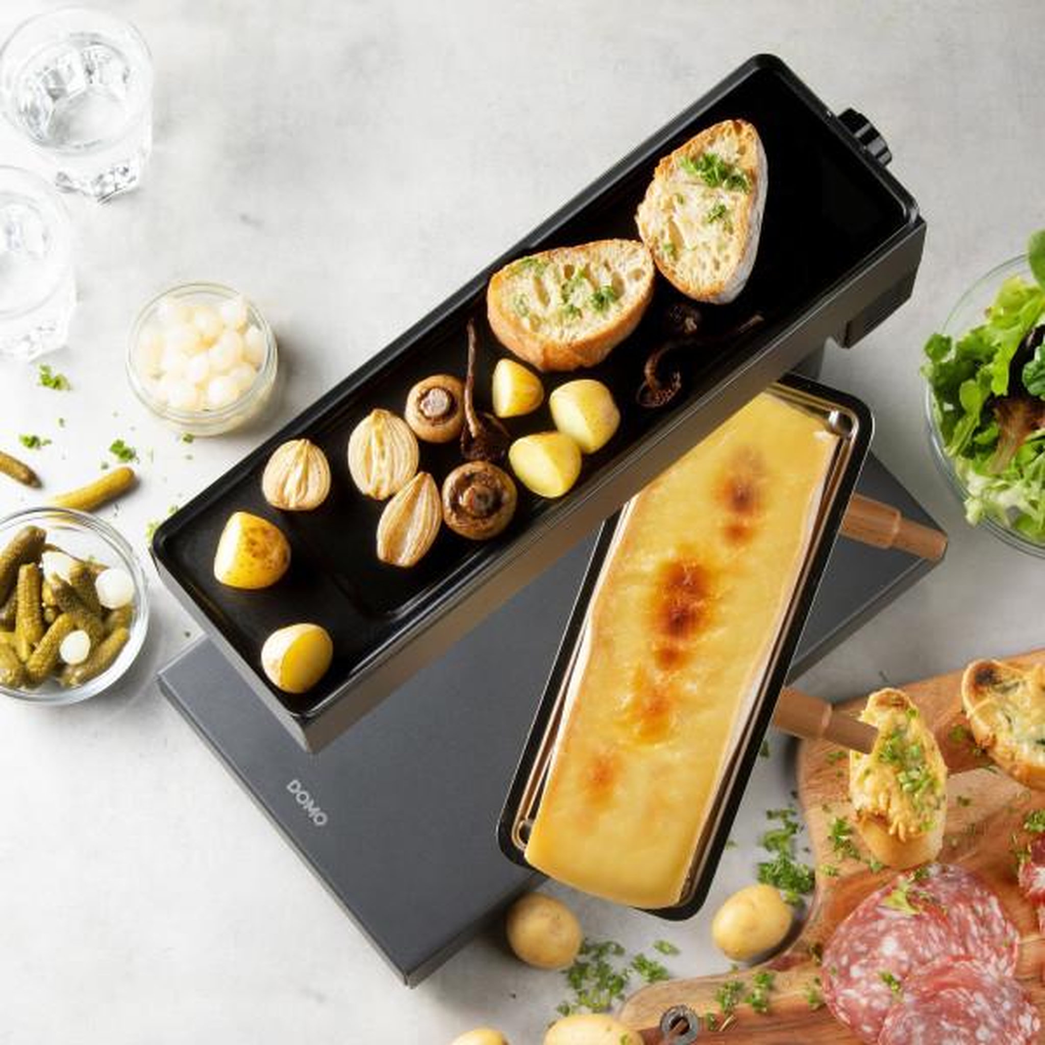 Voir la diapositive 2 : Domo Appareil a Raclette  DOMO - DO1145RC -  traditionnel - Revetement sans PFAS - 1000W
