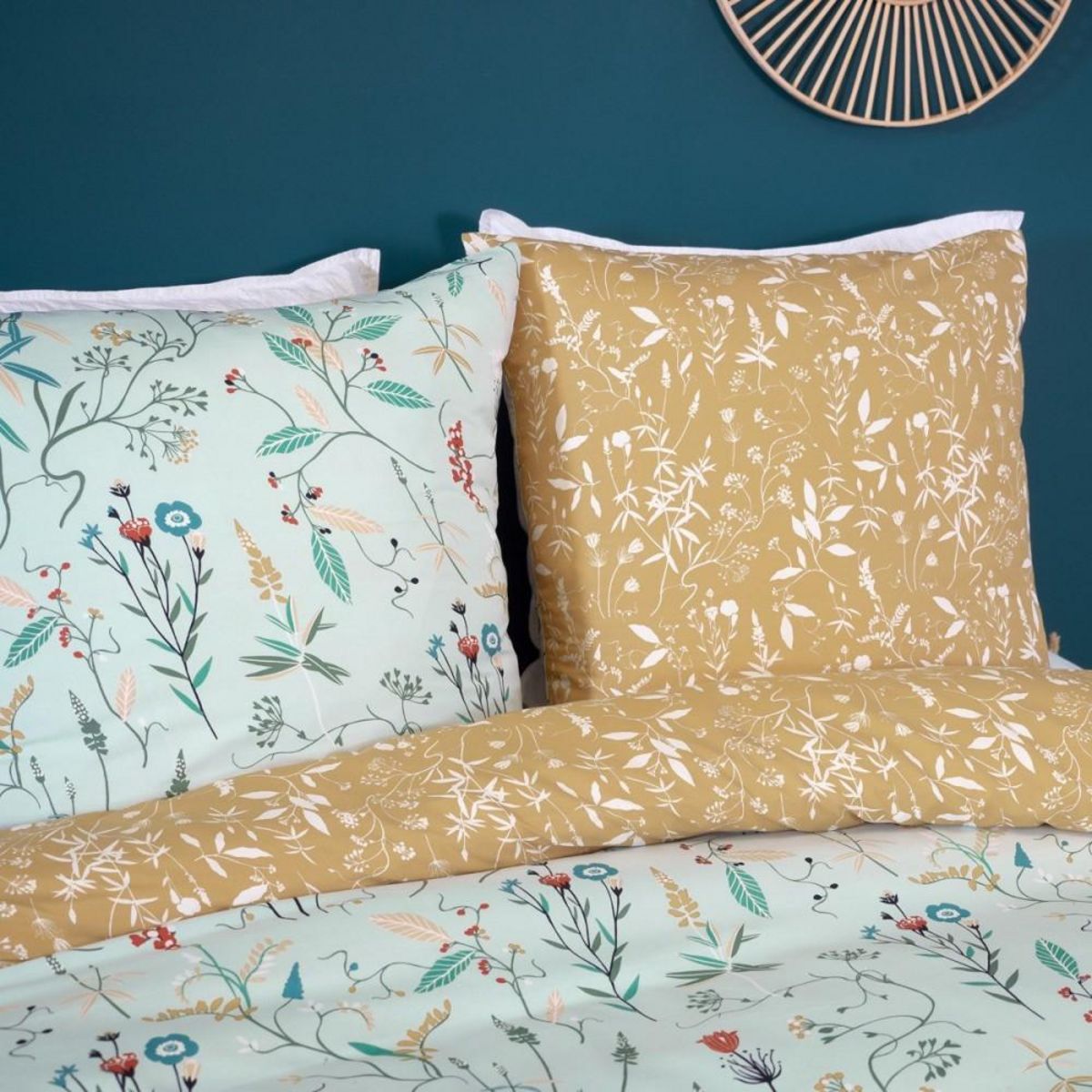 COTE DECO Housse de couette 240x220 + 2 taies FLORISSANE microfibre