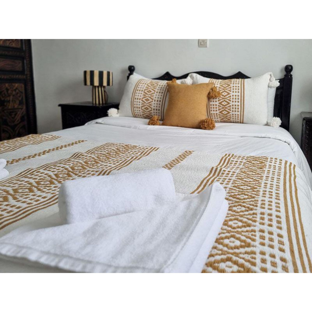 Smartbox Séjour au Maroc : 4 jours en riad avec dîner et 4 sessions de surf ou de yoga près d'Agadir - Coffret Cadeau Séjour