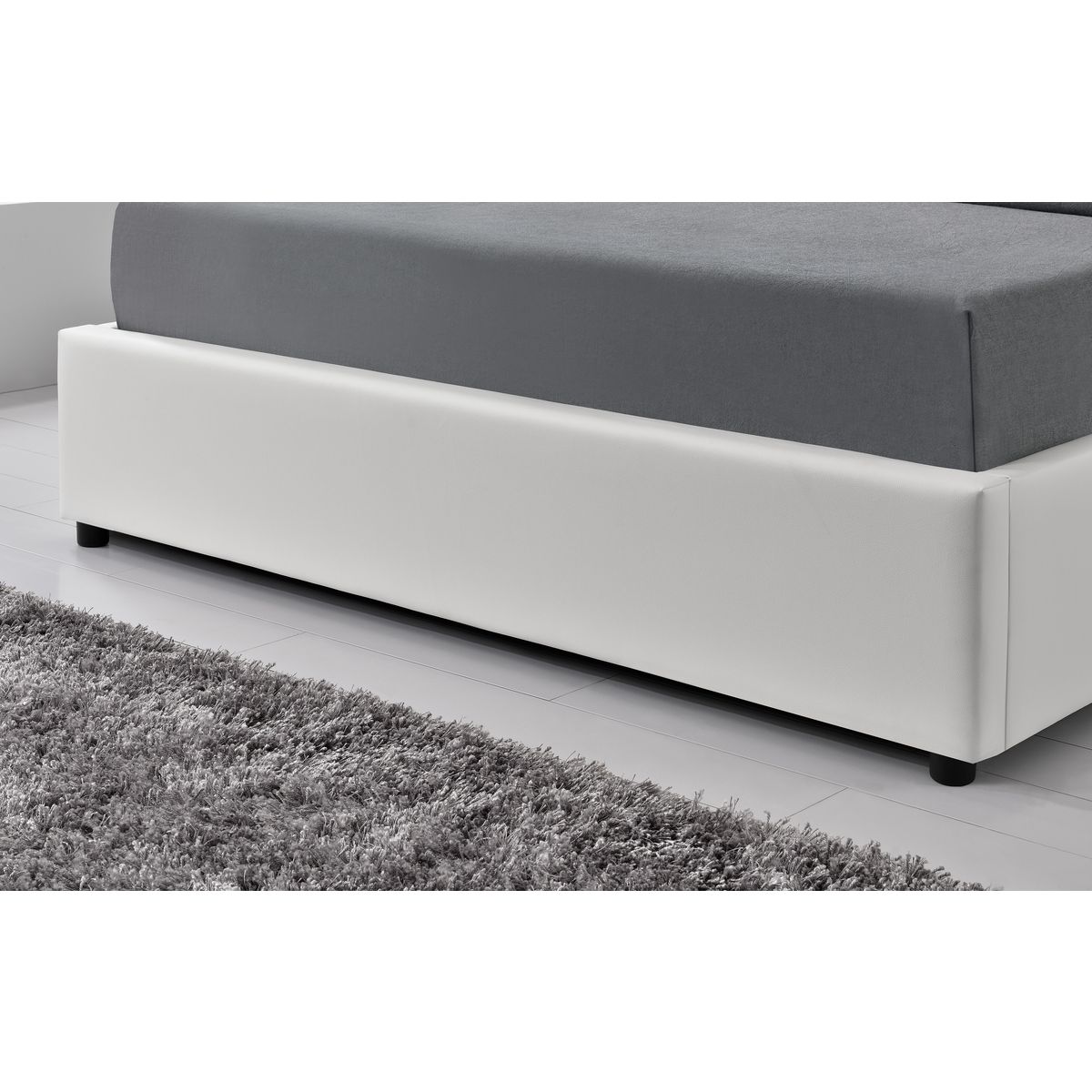 Lit coffre avec sommier relevable 140x190 cm LEO