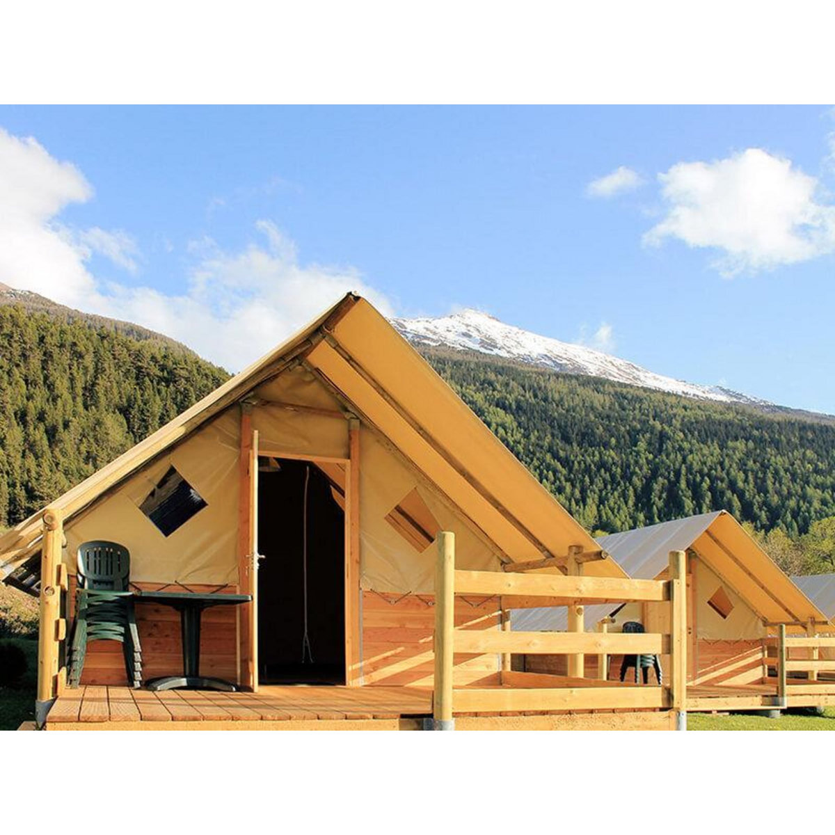 Smartbox Anniversaire insolite pour un duo voyageur - Coffret Cadeau Séjour