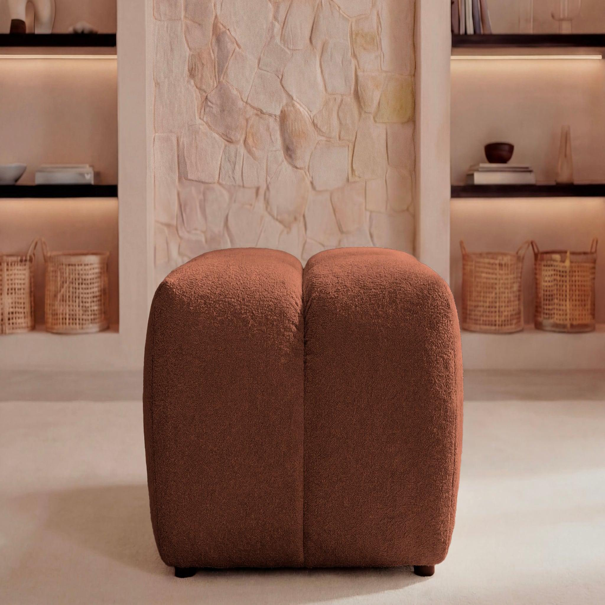 Voir la diapositive 4 : CASANOVA PARIS Maria - pouf en tissu lisse