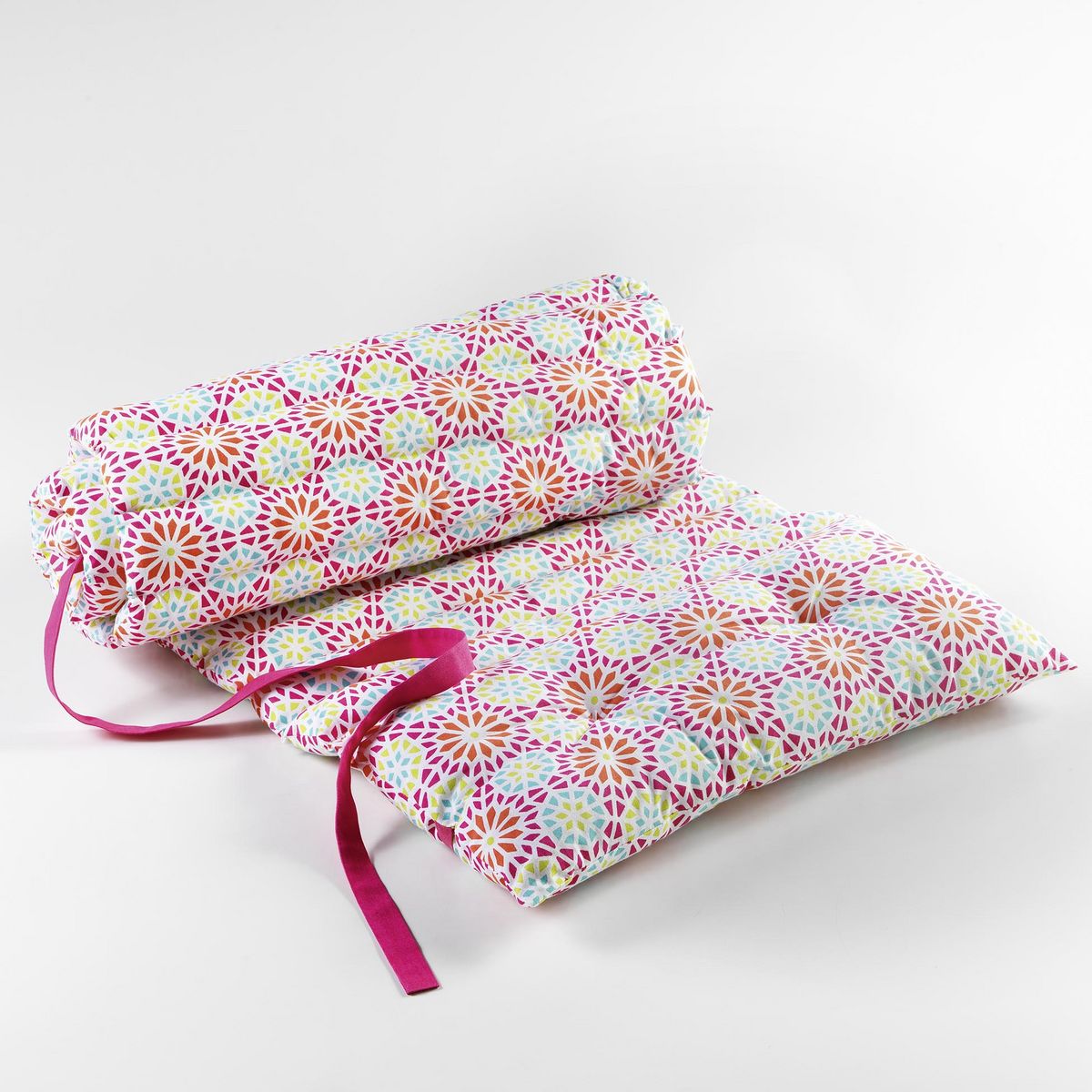 Coussin bain de soleil pour extérieur motifs fleurs kaléidoscope