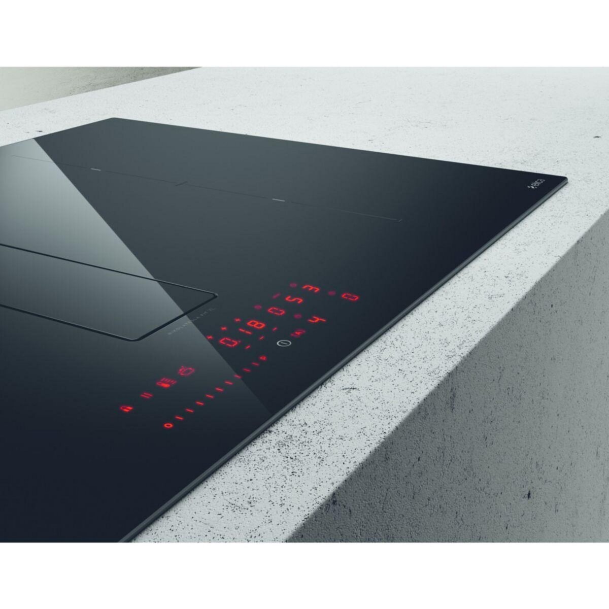 ELICA Plaque induction aspirante NIKOLATESLA FIT PRO 83 recyclage