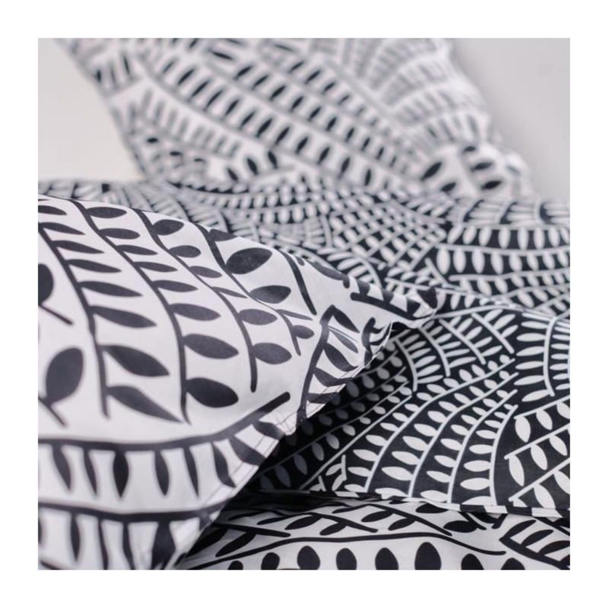 Today Parure de lit 2 personnes -TODAY - 260x240 cm - 100% Coton - Noir et Blanc