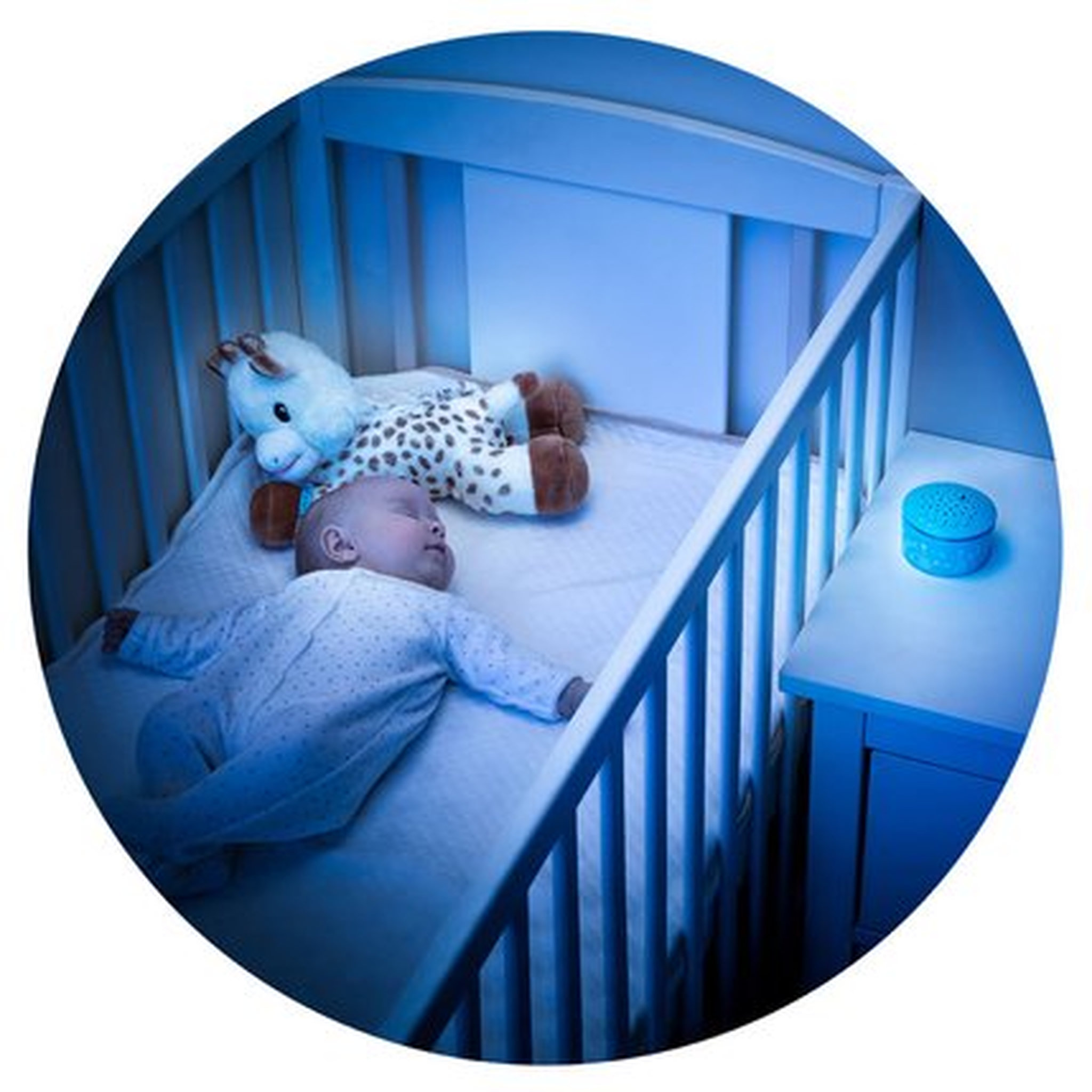 Voir la diapositive 2 : VULLI Peluche light and dreams - Sophie la girafe