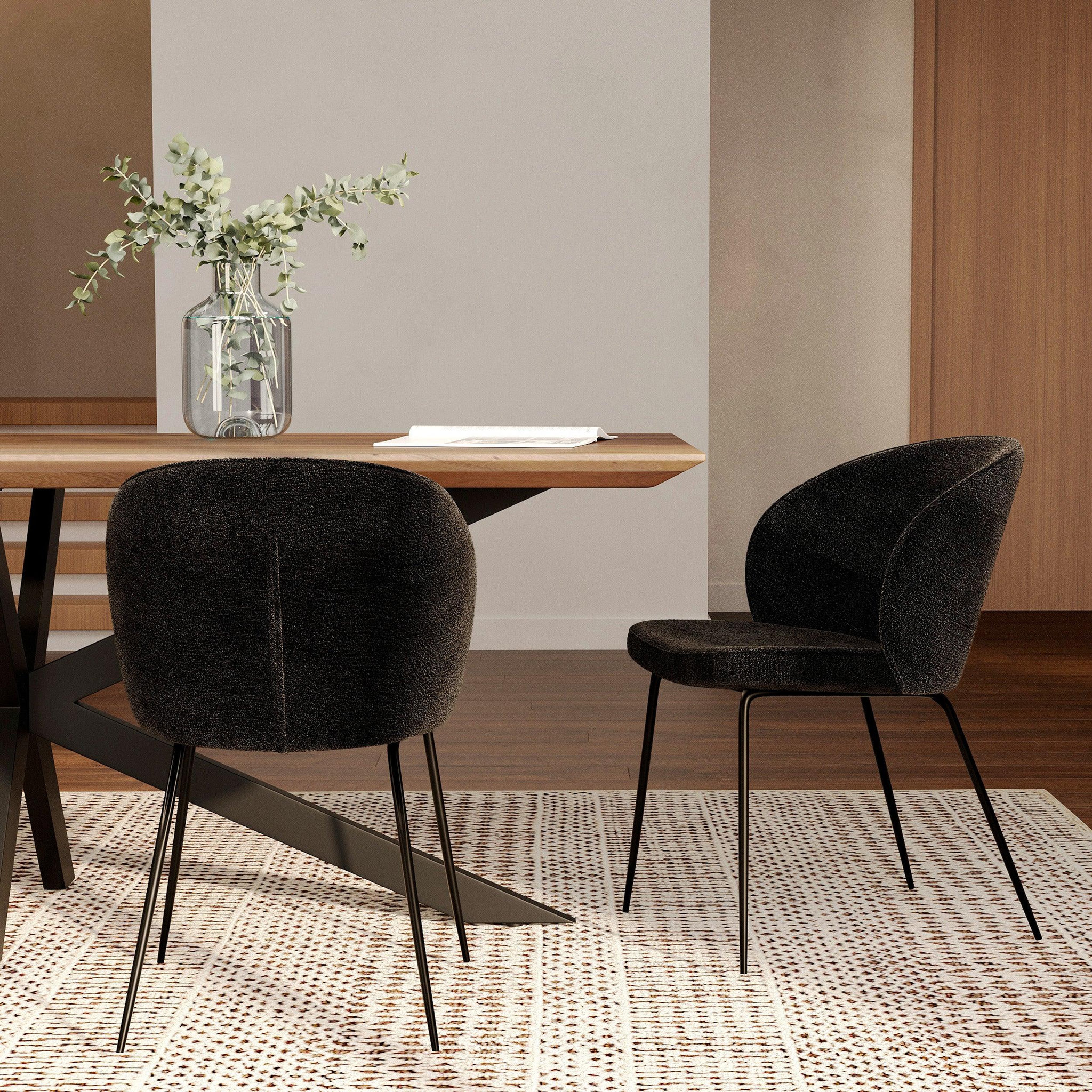 Voir la diapositive 2 : MAISON PAVANE Lot de 2 chaises en tissu bouclé noir et pieds en métal-groom