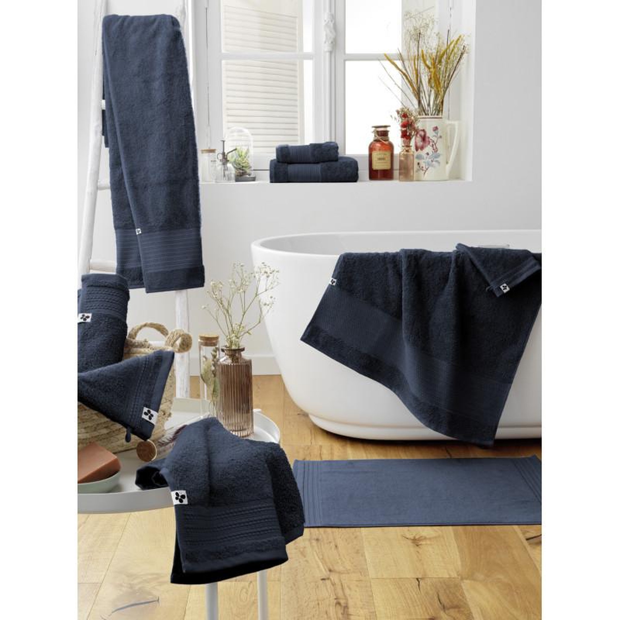 Voir la diapositive 3 : L EFFET PAPILLON Tapis de bain  Garance  50 x 70 cm / 100% Coton Bio / 600 gr/m² l'Effet Papillon -  - Tapis de bain 50 x 70 cm