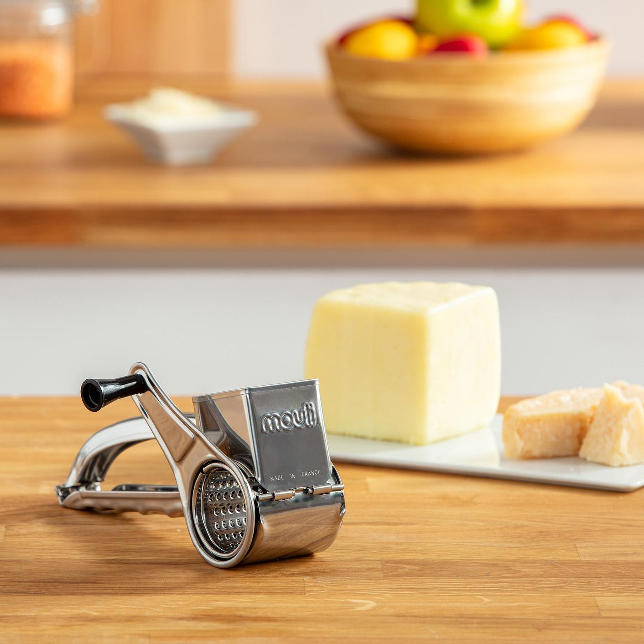 Voir la diapositive 4 : MOULINEX Mouli-râpe en inox de Moulinex