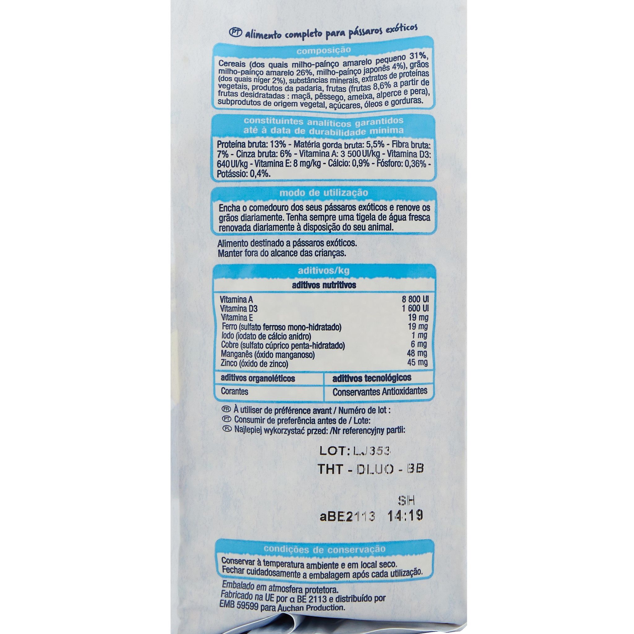 Voir la diapositive 4 : AUCHAN Menu complet pour oiseaux exotiques 800g