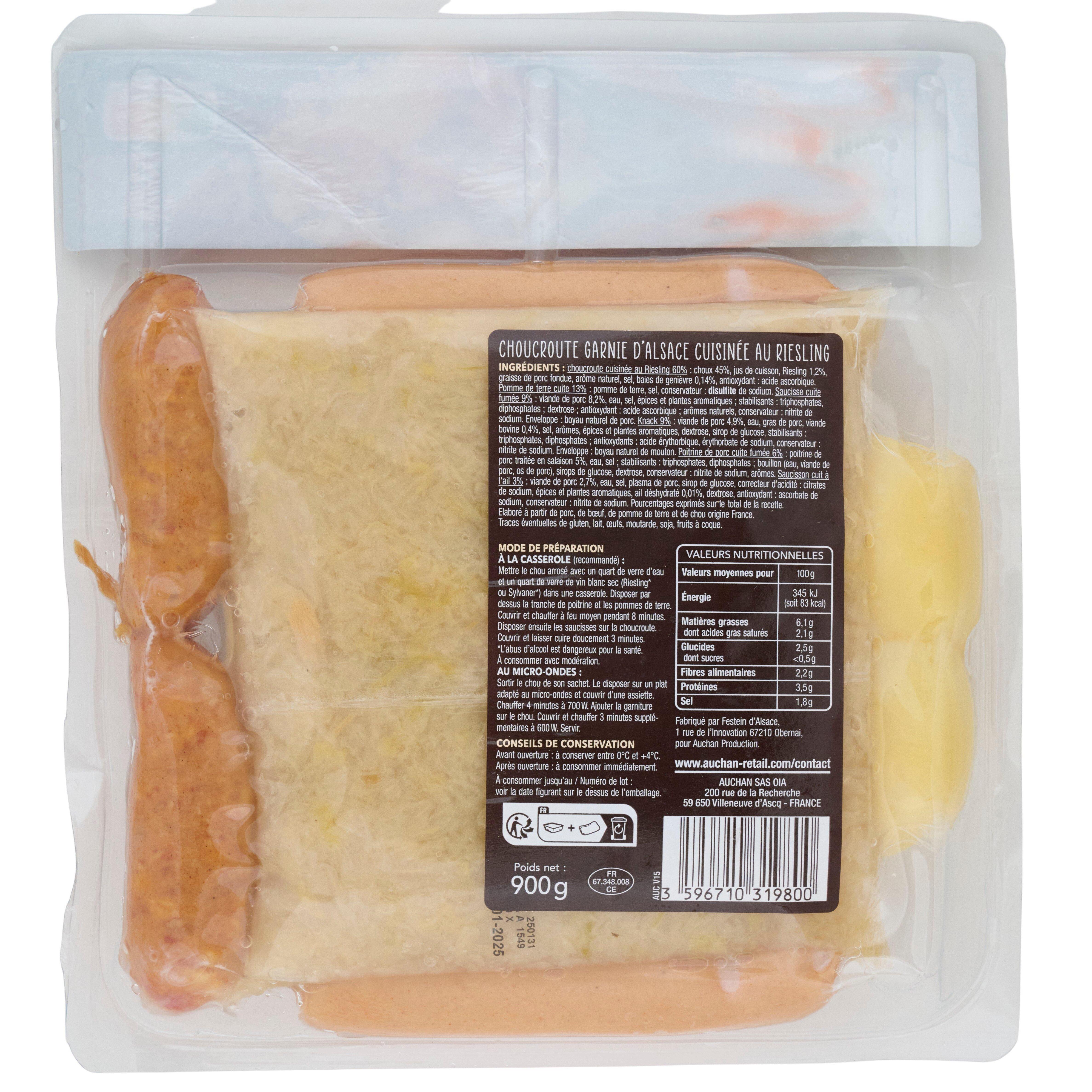 Voir la diapositive 2 : AUCHAN TERROIR Choucroute garnie et cuisiné au Riesling 2 parts 900g