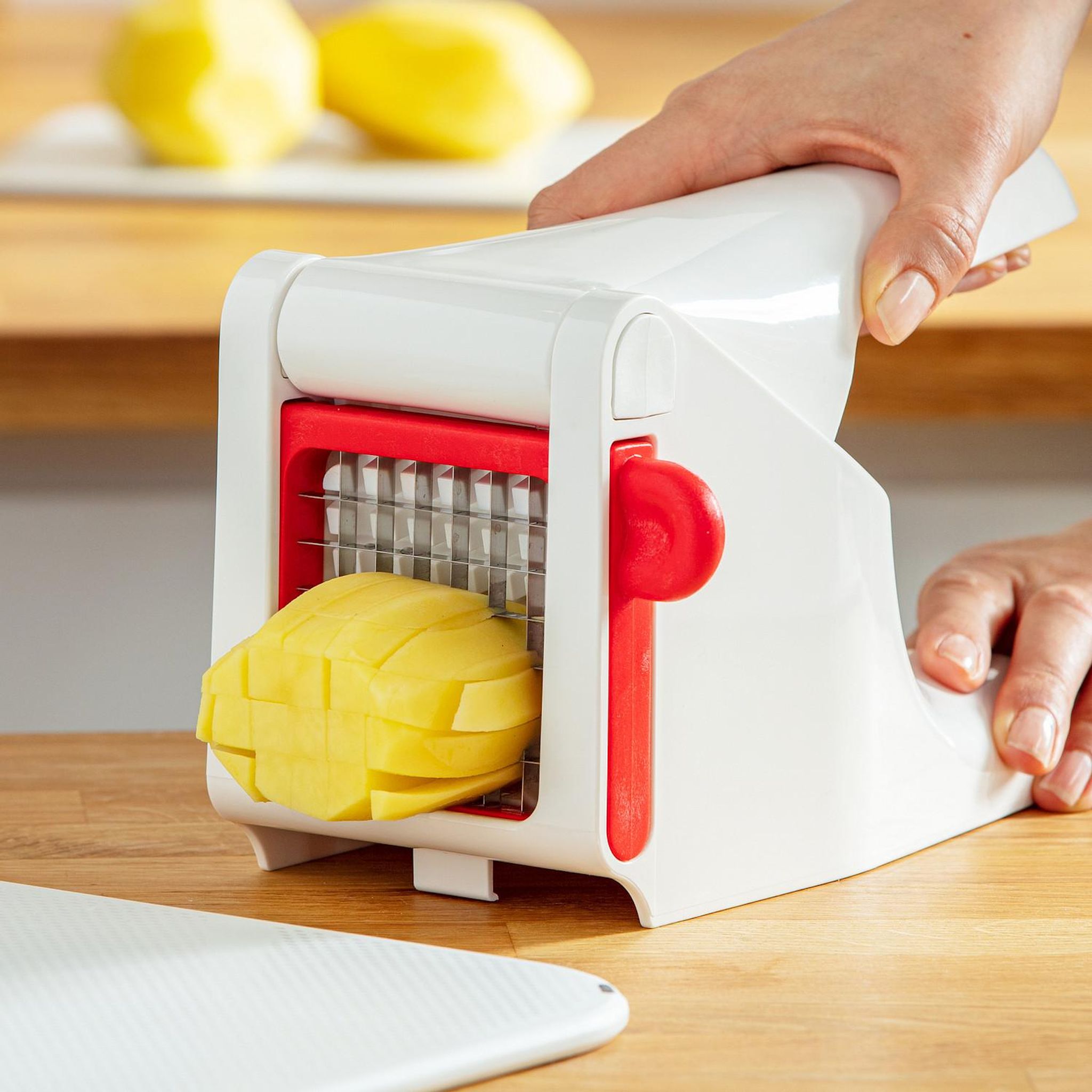 Voir la diapositive 3 : MOULINEX Coupe frites et légumes