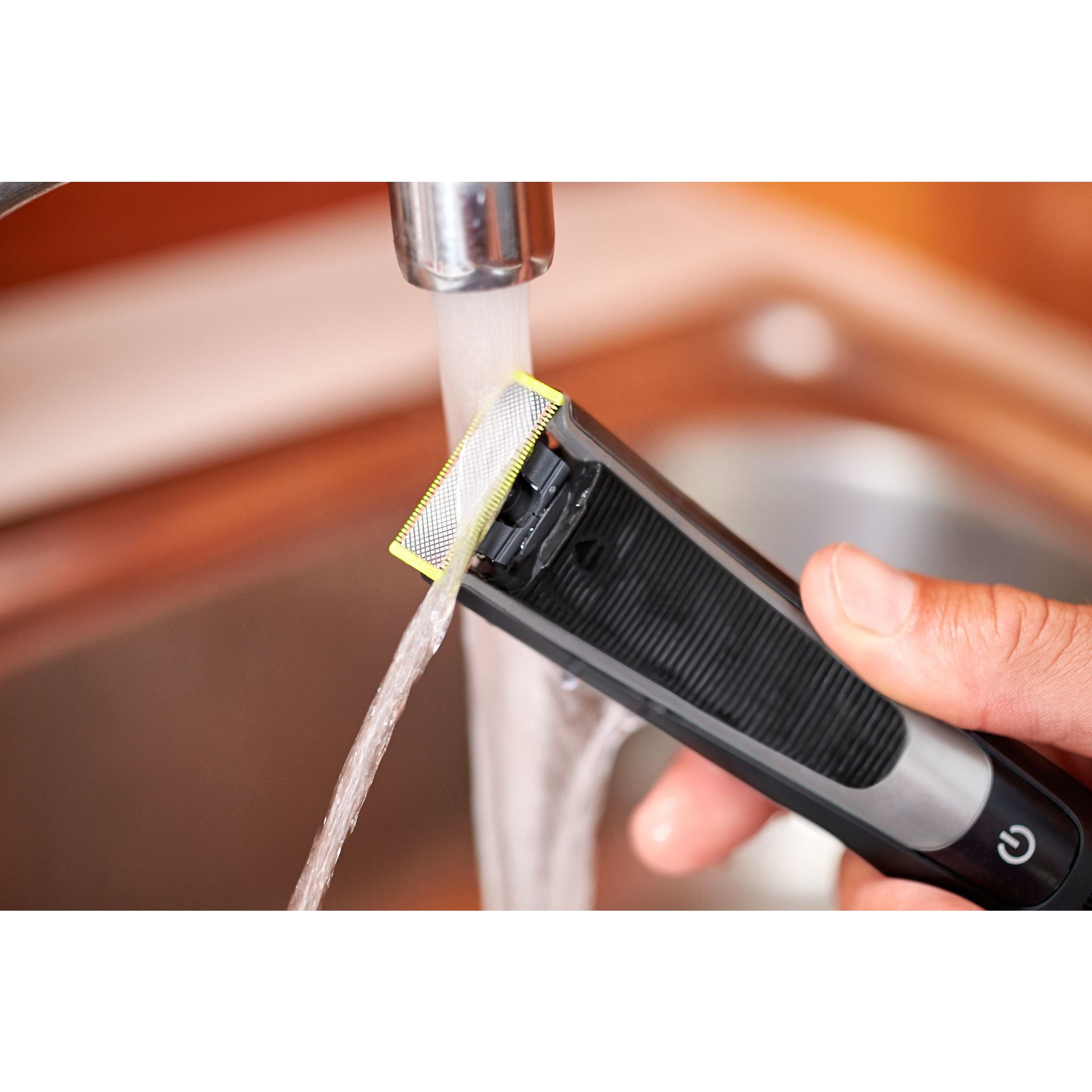 Voir la diapositive 16 : PHILIPS Tondeuse barbe sans fil QP6510/20 OneBlade Pro - Noir