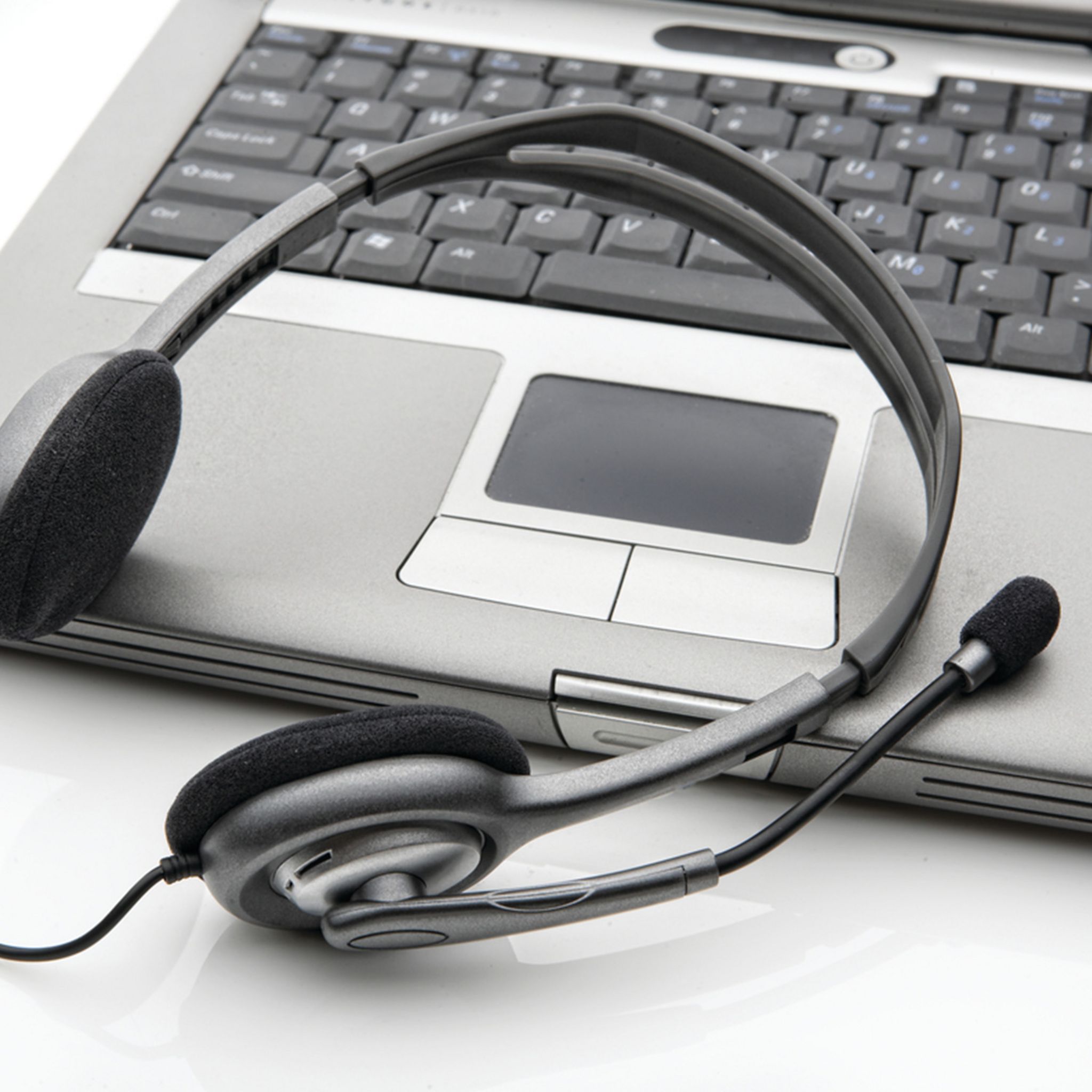 Voir la diapositive 2 : LOGITECH Casque Filaire H111 Stéréo avec Micro