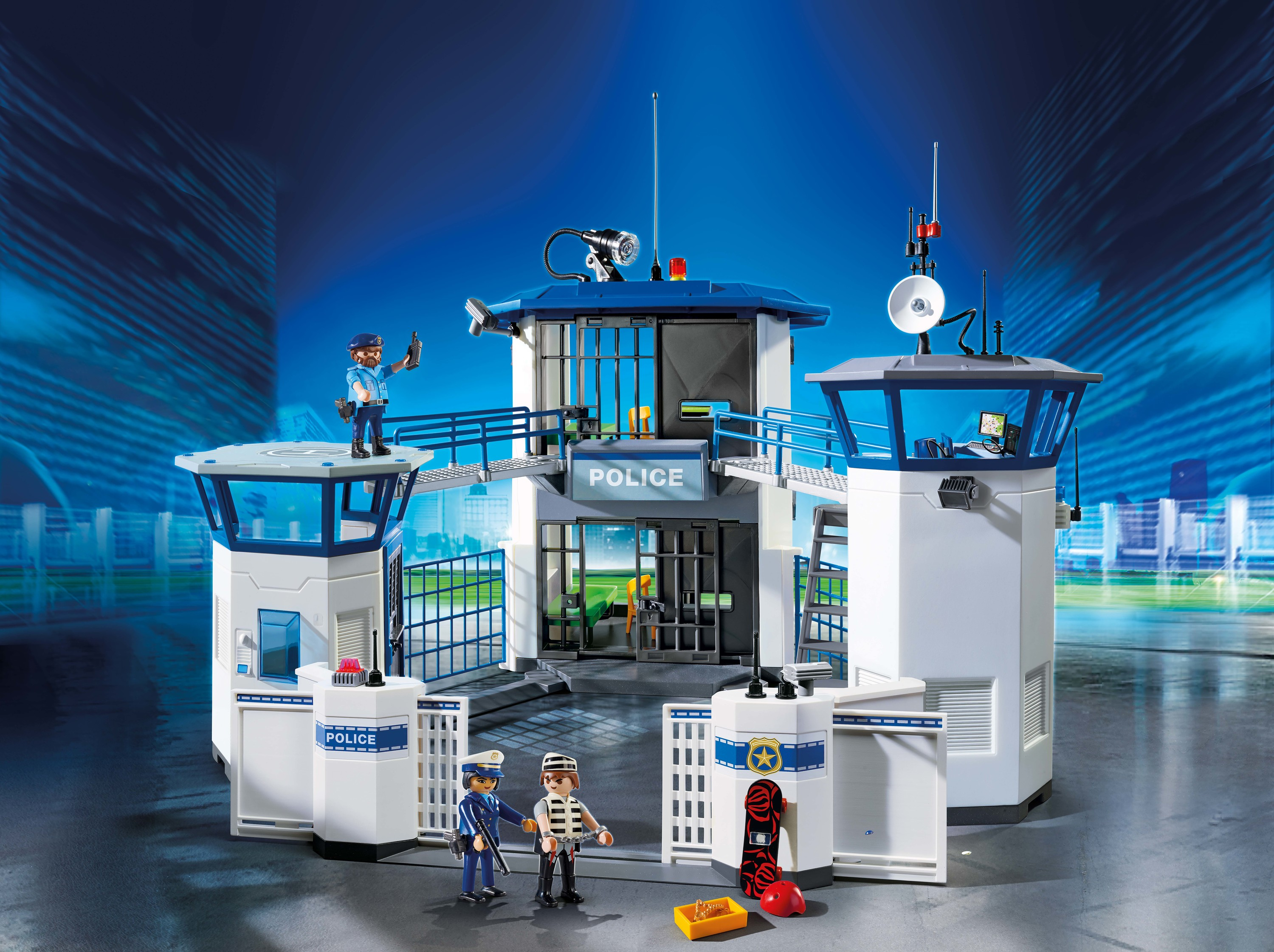 Voir la diapositive 2 : PLAYMOBIL City 6919 - Commissariat de police avec prison