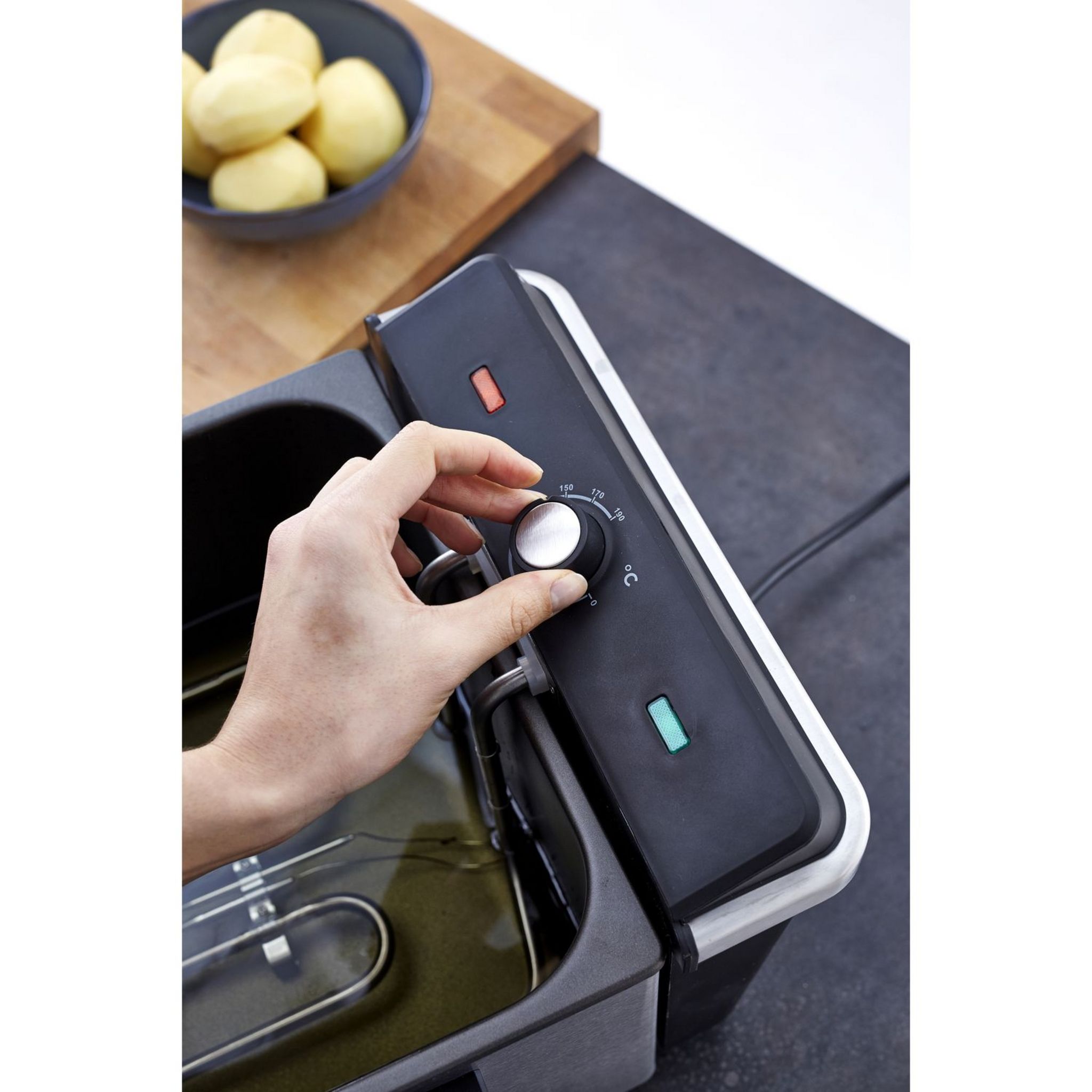 Voir la diapositive 10 : QILIVE Friteuse électrique semi-professionnelle Deep Fryer 871358 Q.5740