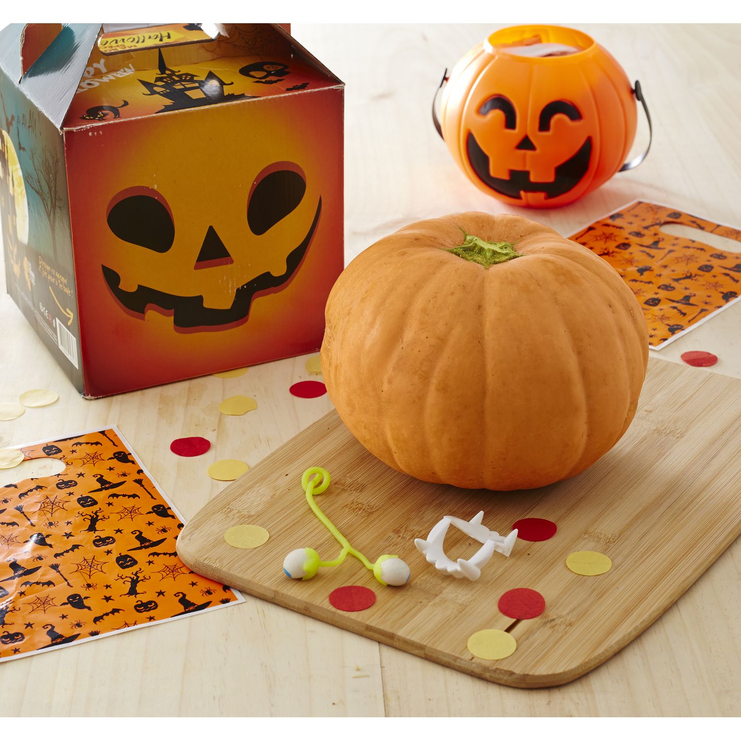 Voir la diapositive 2 : Boîte surprise Halloween 2kg