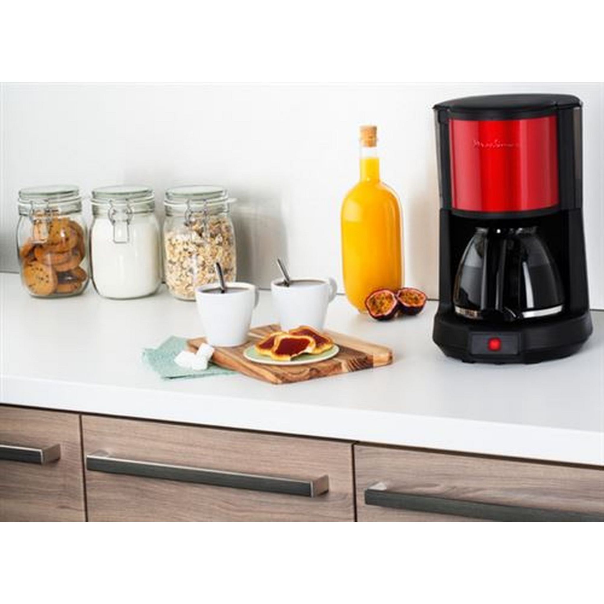 Voir la diapositive 4 : MOULINEX Cafetière à filtre classique Subito Select rouge FG370D11