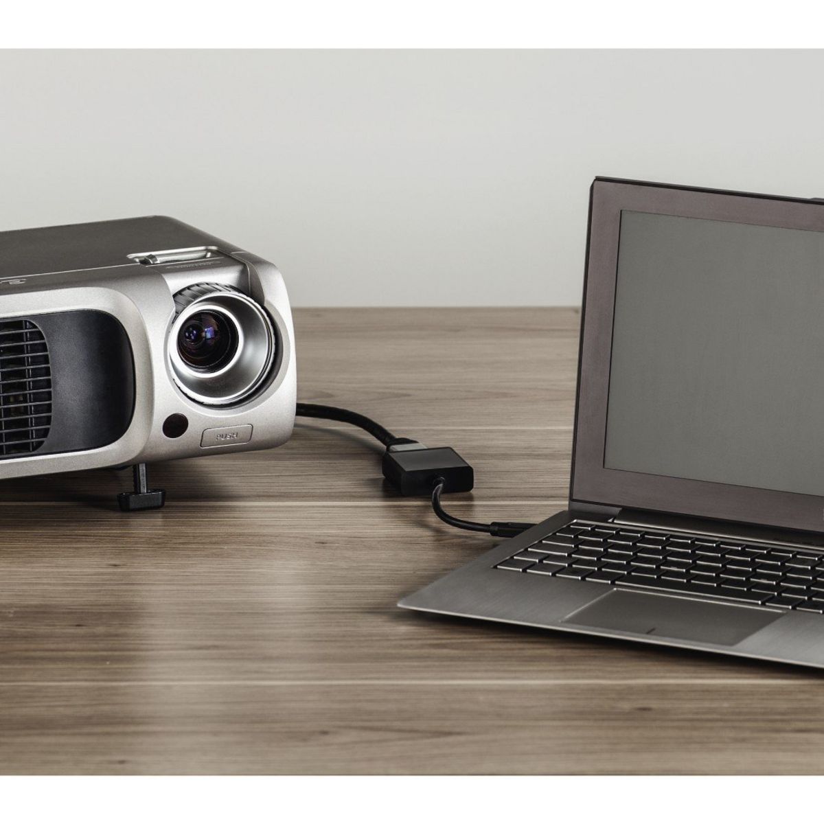 HAMA Adaptateur USB-C pour HDMI, Ultra HD