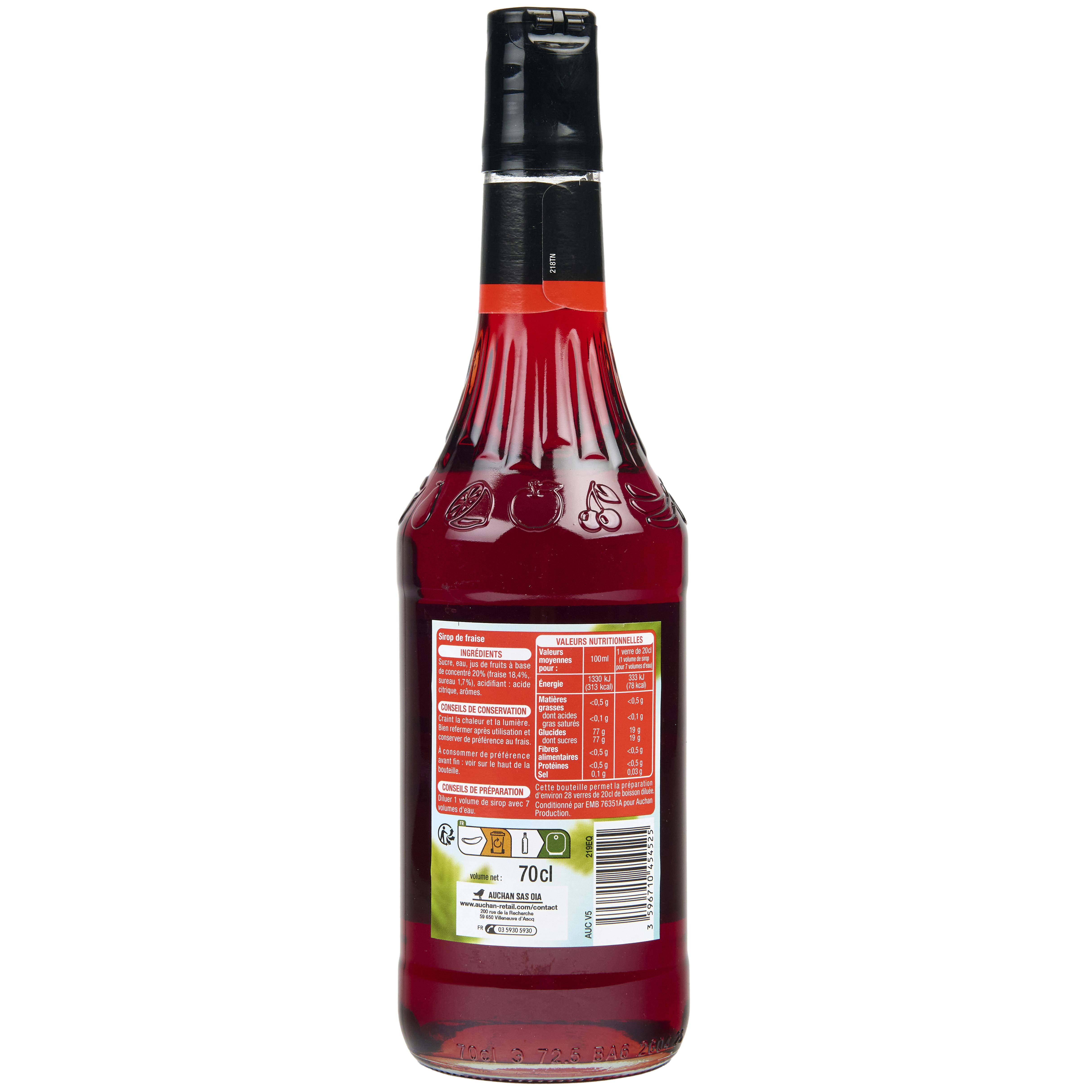 Voir la diapositive 3 : AUCHAN Sirop de fraise et fraise des bois bouteille verre 70cl
