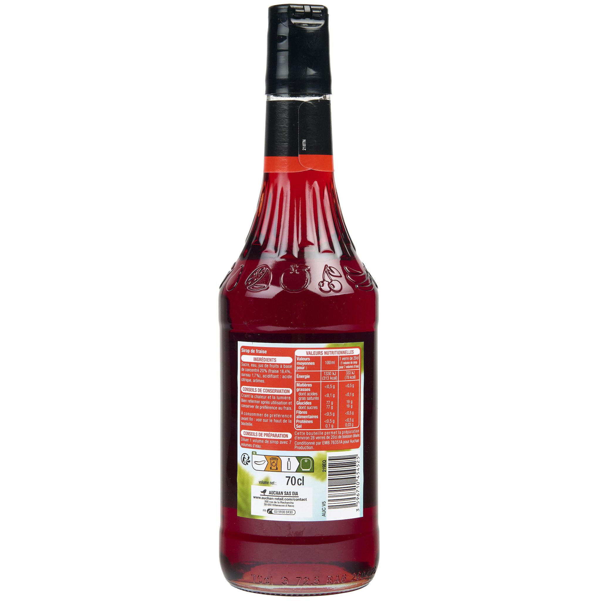 Voir la diapositive 3 : AUCHAN Sirop de fraise et fraise des bois bouteille verre 70cl