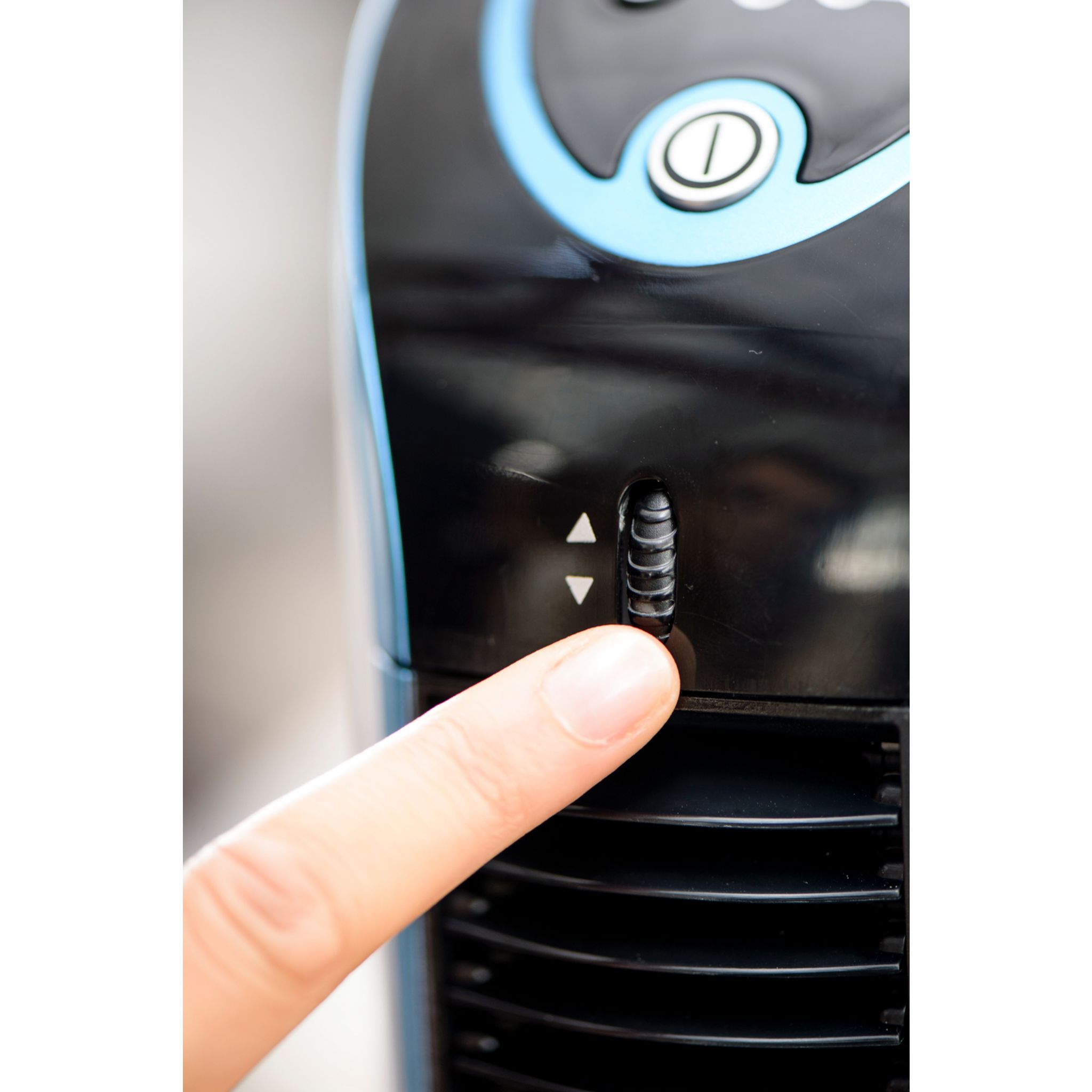 Voir la diapositive 13 : ROWENTA Ventilateur colonne VU6210FO