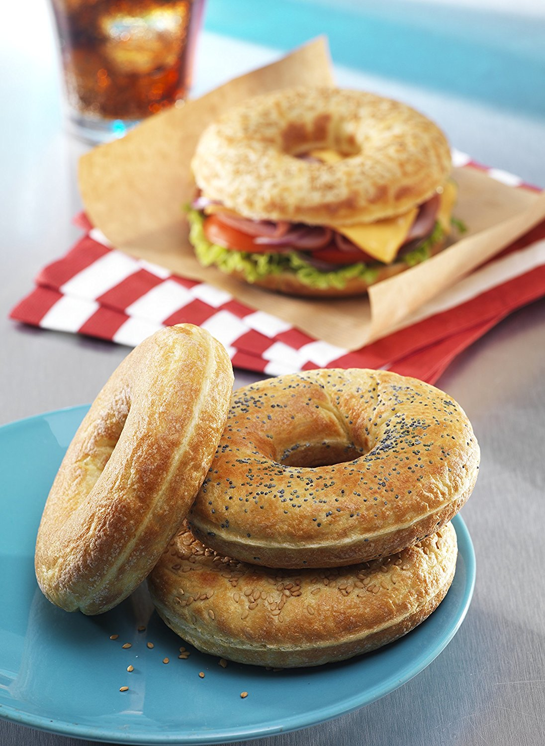 Voir la diapositive 8 : TEFAL Coffret 2 plaques bagels + 1 livre de recettes