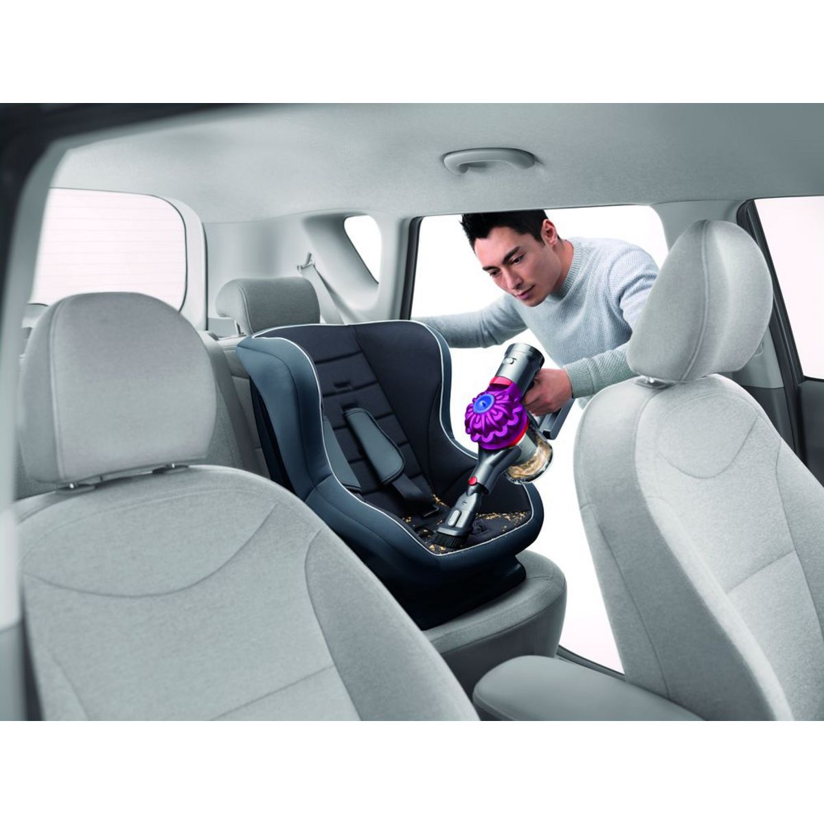 DYSON Aspirateur balai sans fil Dyson V7 Motorhead