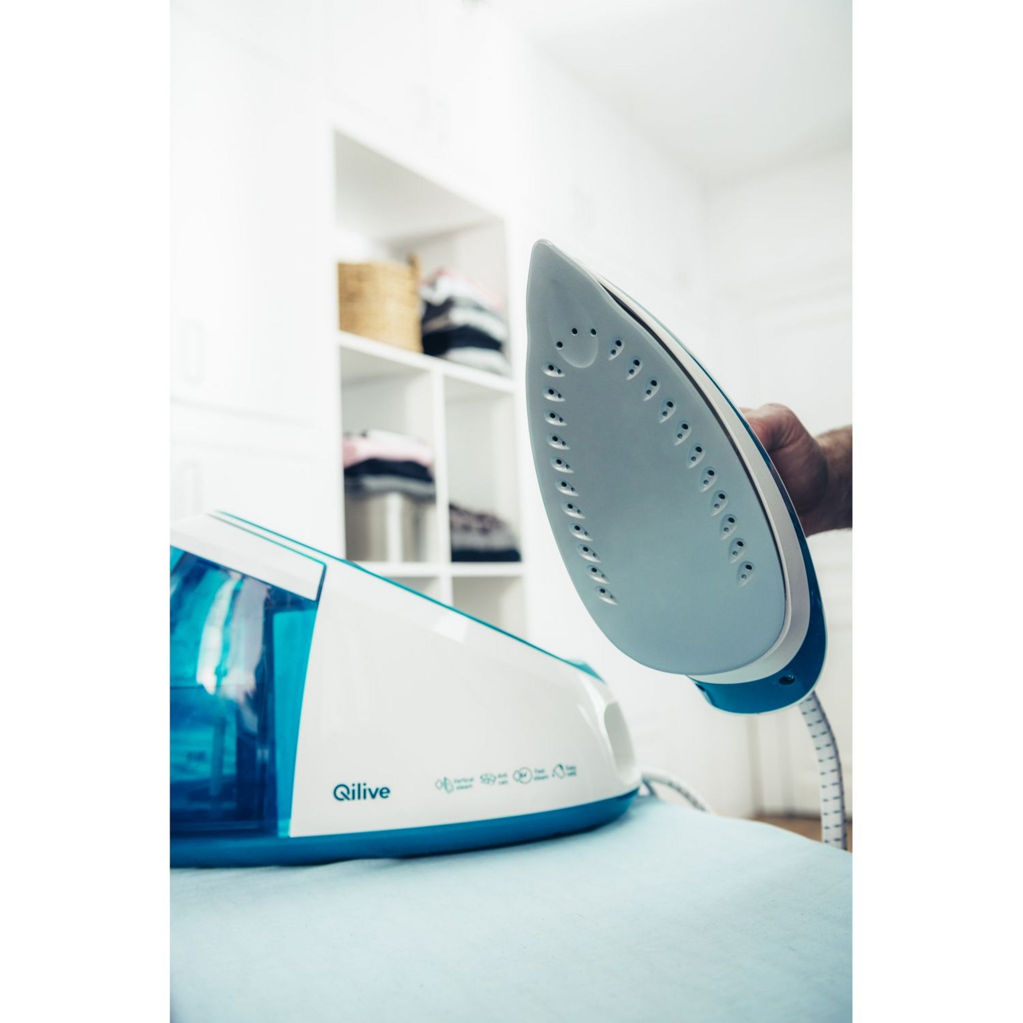 Voir la diapositive 5 : QILIVE Centrale vapeur Q.5471