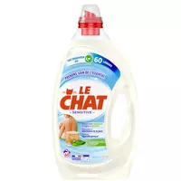 LE CHAT Sensitive Lessive liquide au savon de Marseille et à l'aloe vera 44  lavages 2.2l pas cher 