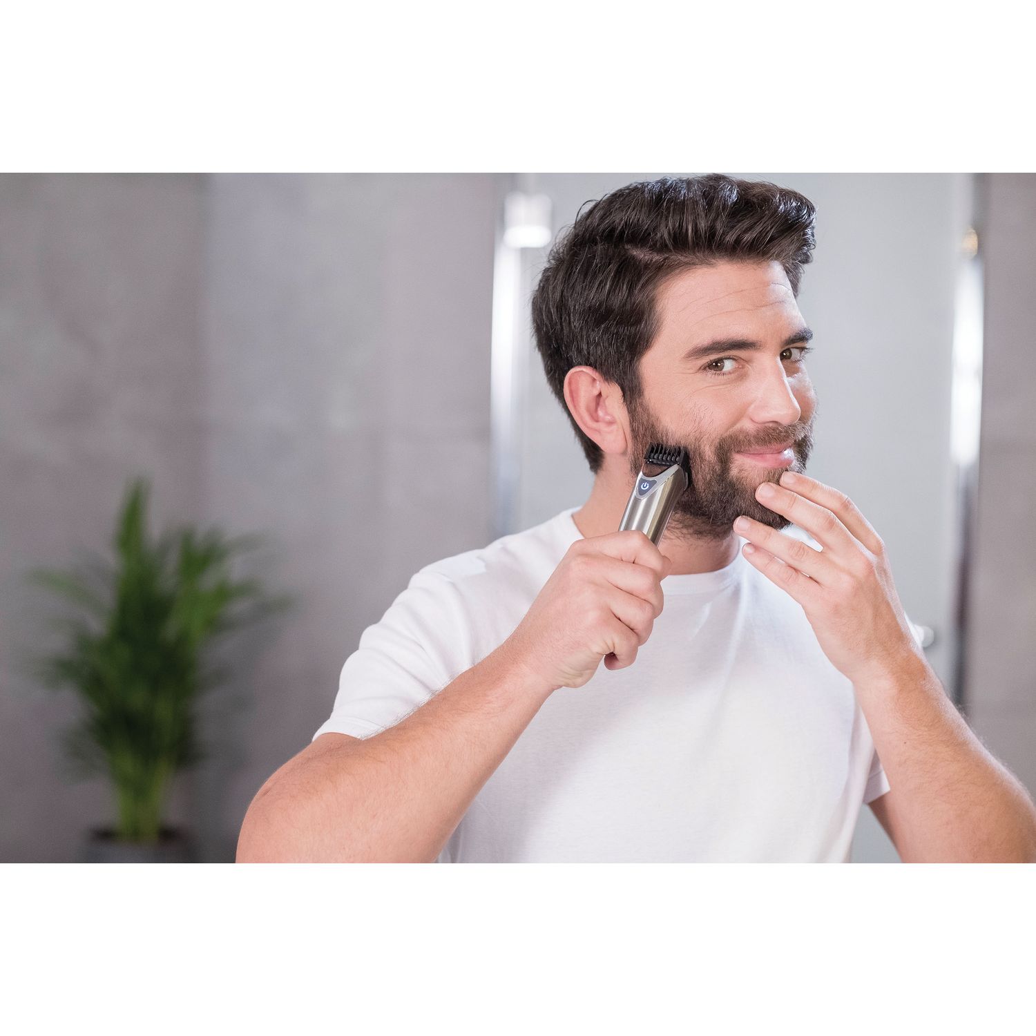 Voir la diapositive 8 : WAHL Tondeuse à barbe STAINLESS STEEL 9818-116