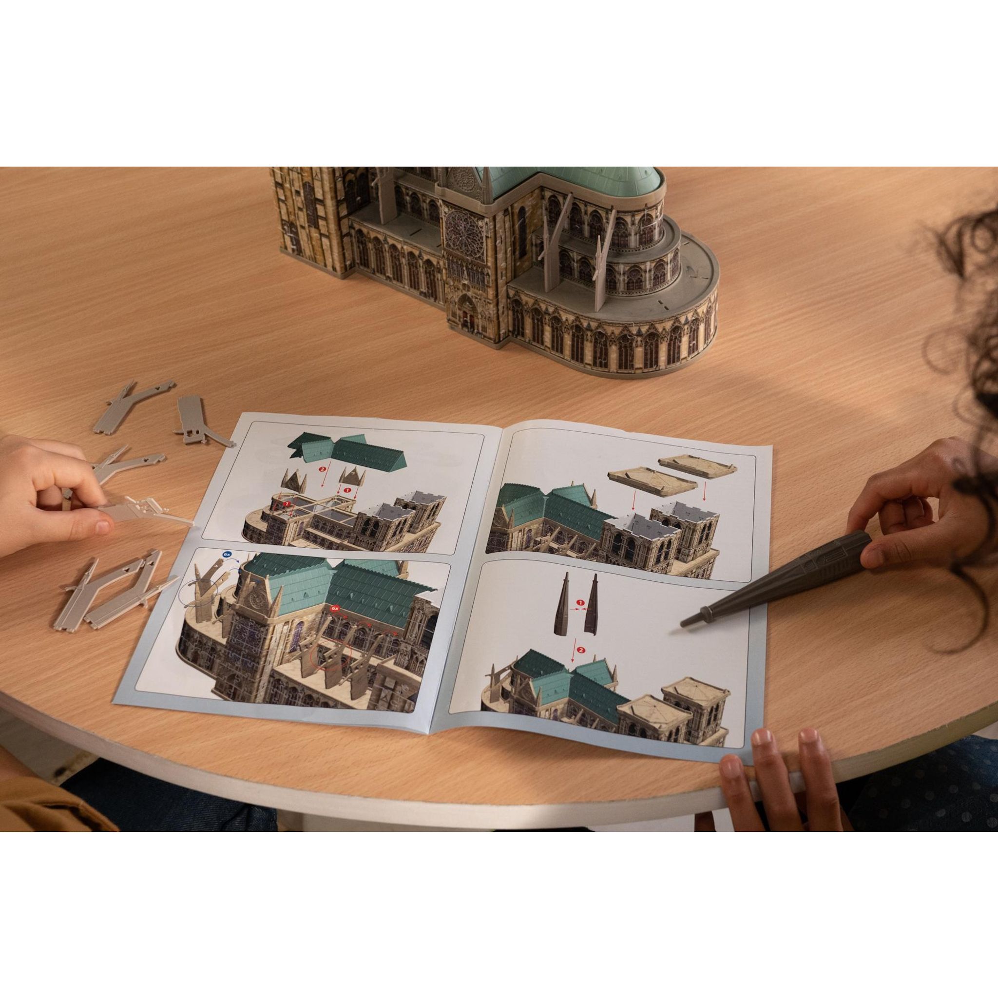 Voir la diapositive 3 : RAVENSBURGER Puzzle 3D 324 pièces Notre Dame de Paris