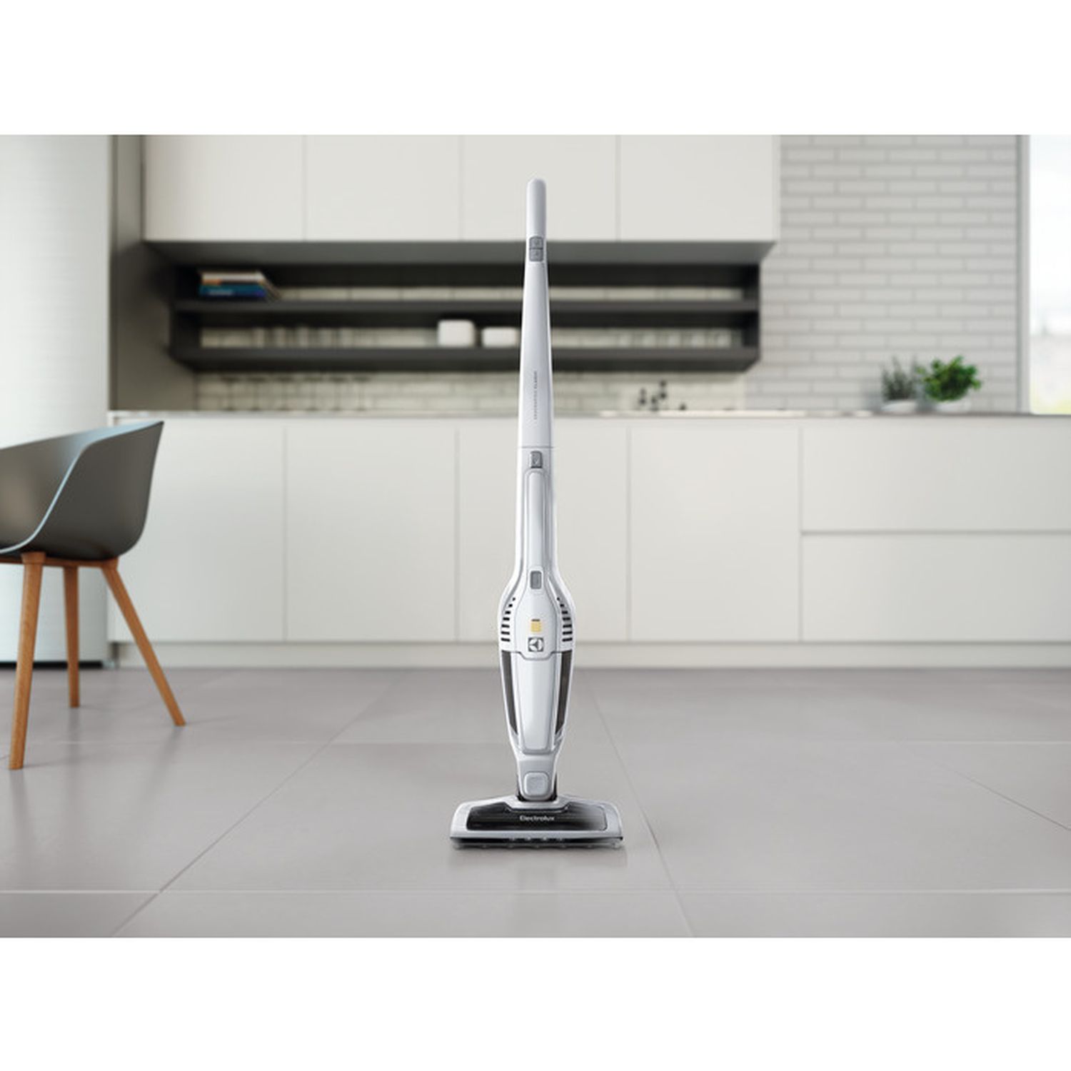 Voir la diapositive 4 : ELECTROLUX Aspirateur balai sans fil Ergorapido Classic EERC72IW