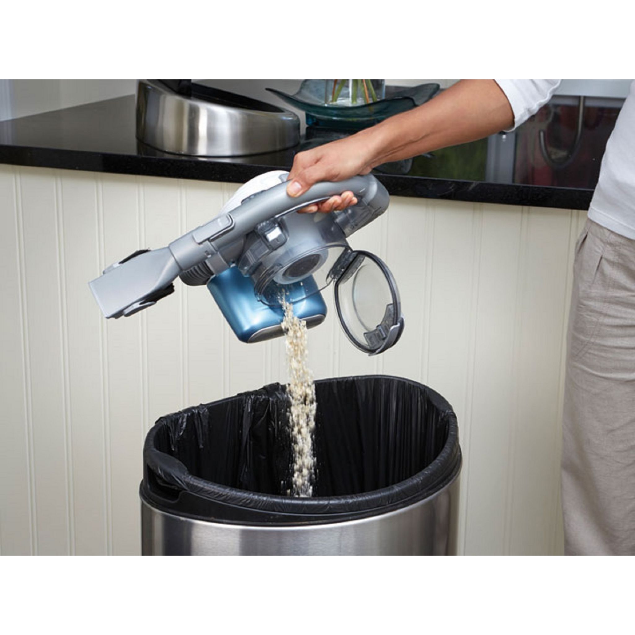 Voir la diapositive 3 : BLACK ET DECKER Aspirateur à main PD1420LP Dustbuster FLEXI Lithium Bleu