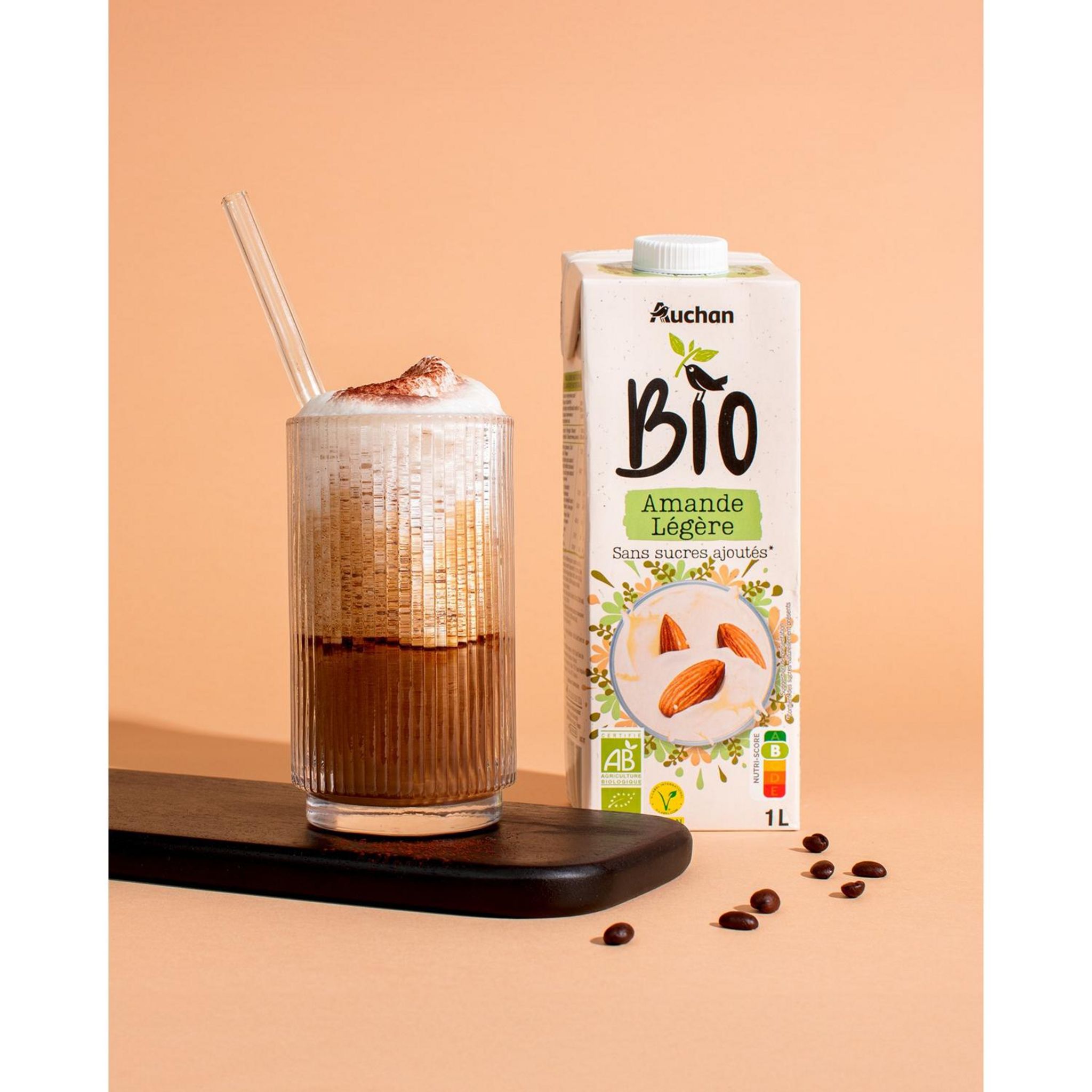 Voir la diapositive 2 : AUCHAN BIO Boisson lait d'amande légère sans sucres ajoutés bio 1l