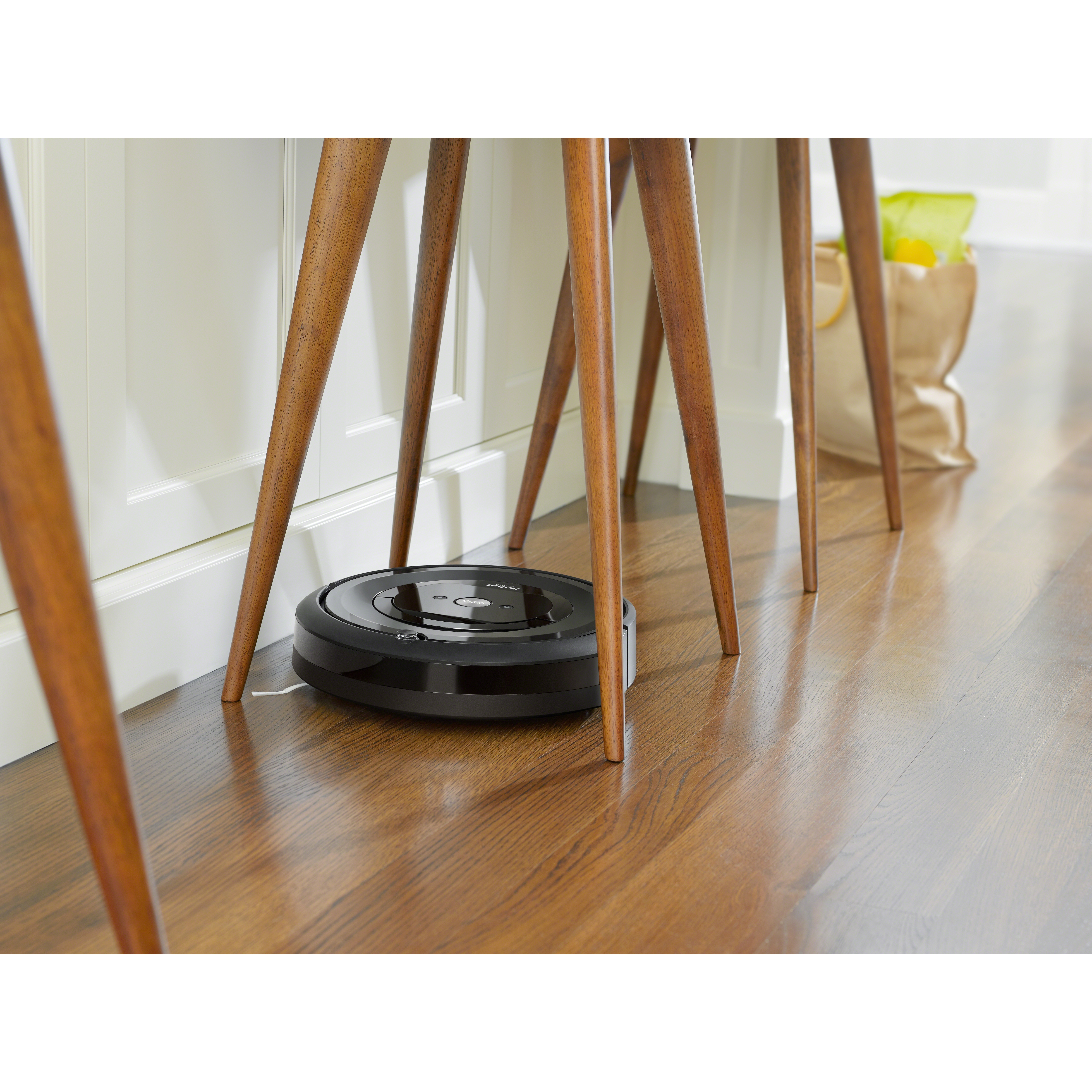 Voir la diapositive 5 : IROBOT Aspirateur Robot connecté Roomba E5158 - Noir