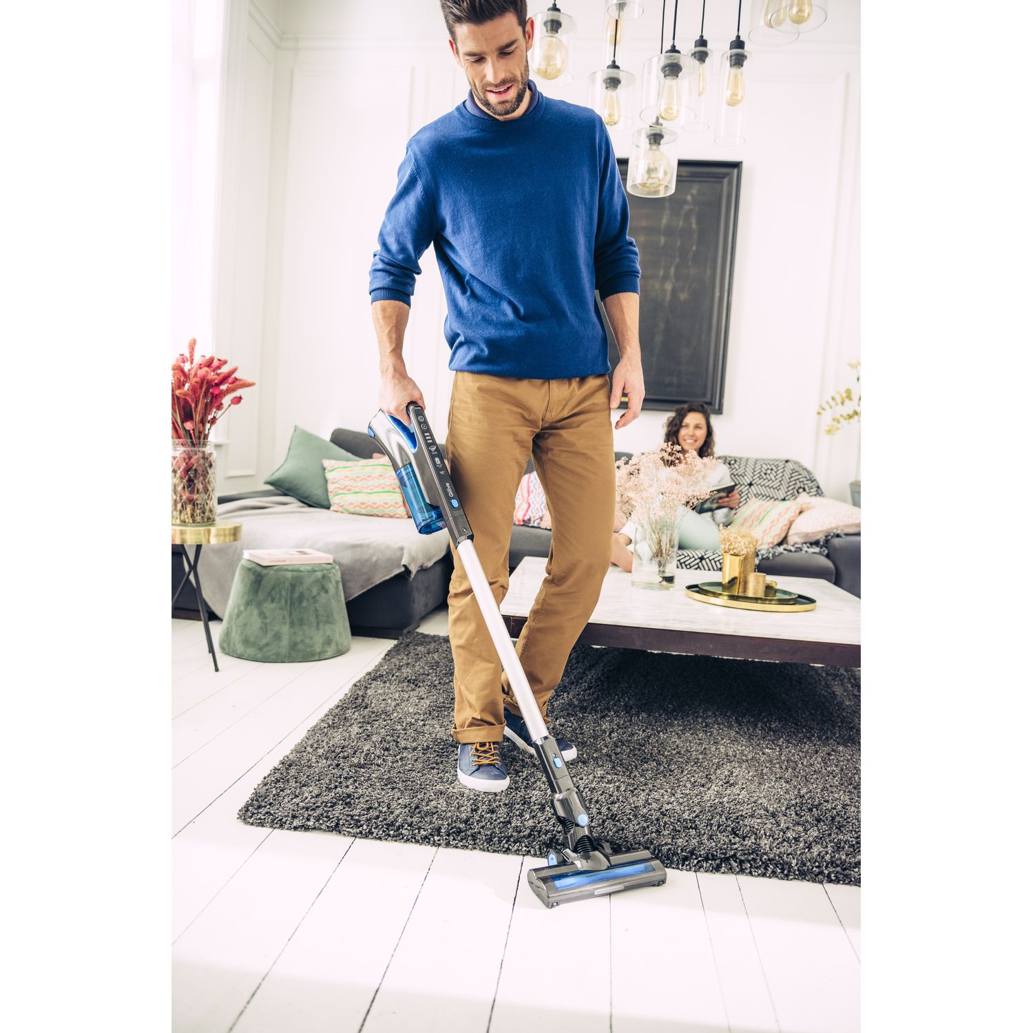Voir la diapositive 9 : QILIVE Aspirateur Balai 132938 Q.5824, Sans fil