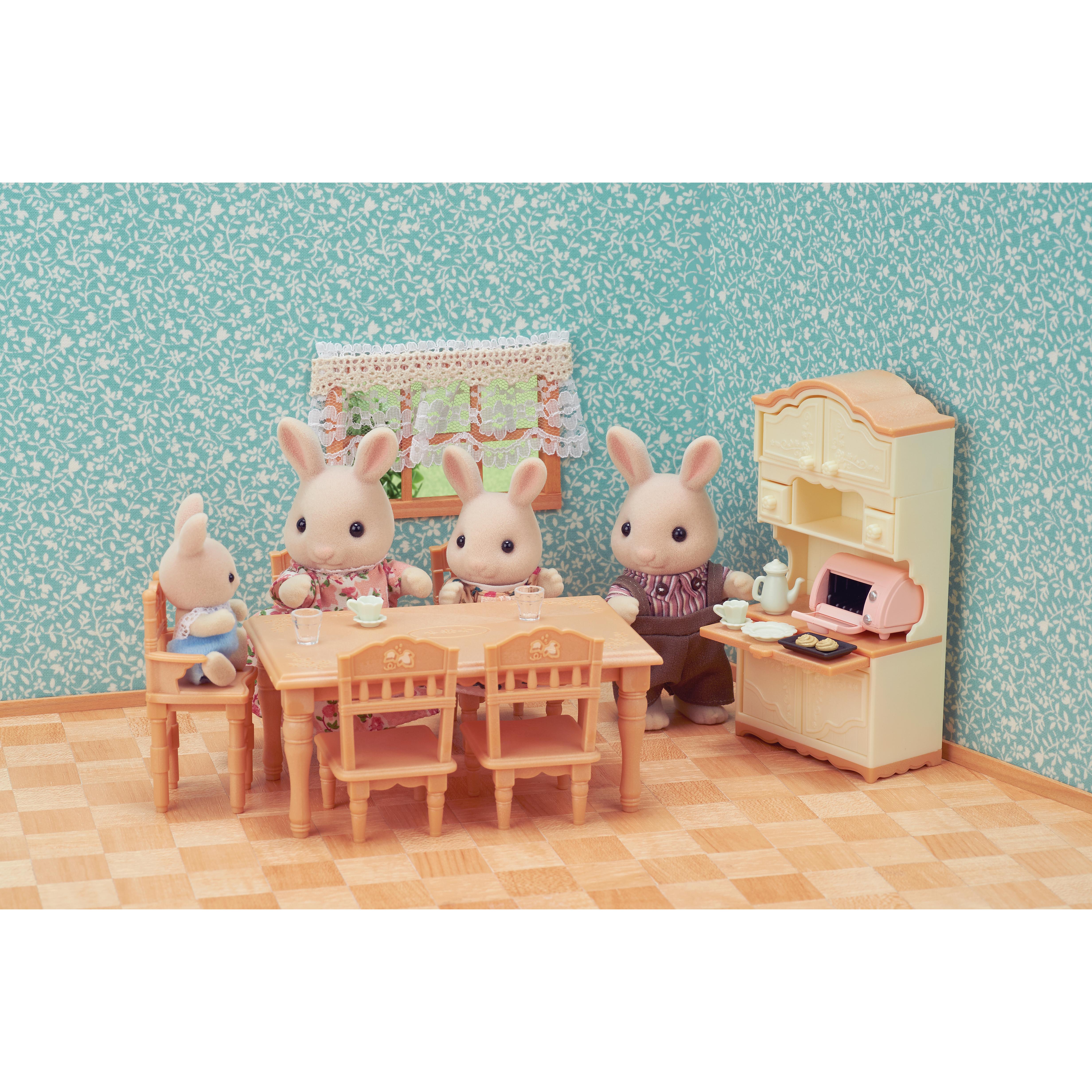 Voir la diapositive 5 : EPOCH D'ENFANCE La salle à manger Sylvanian Families