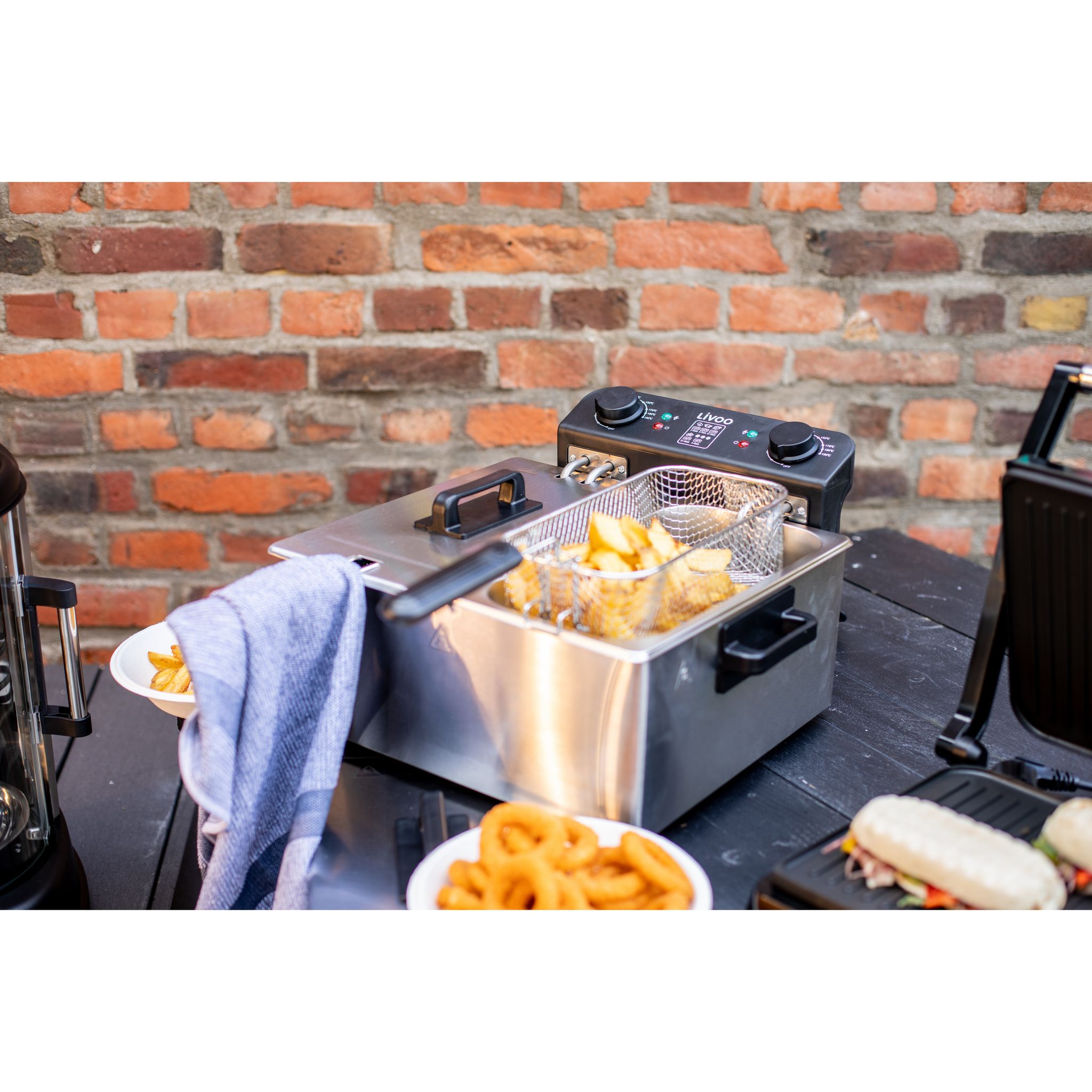 Voir la diapositive 5 : LIVOO Friteuse électrique double - DOC217 - Gris et noir