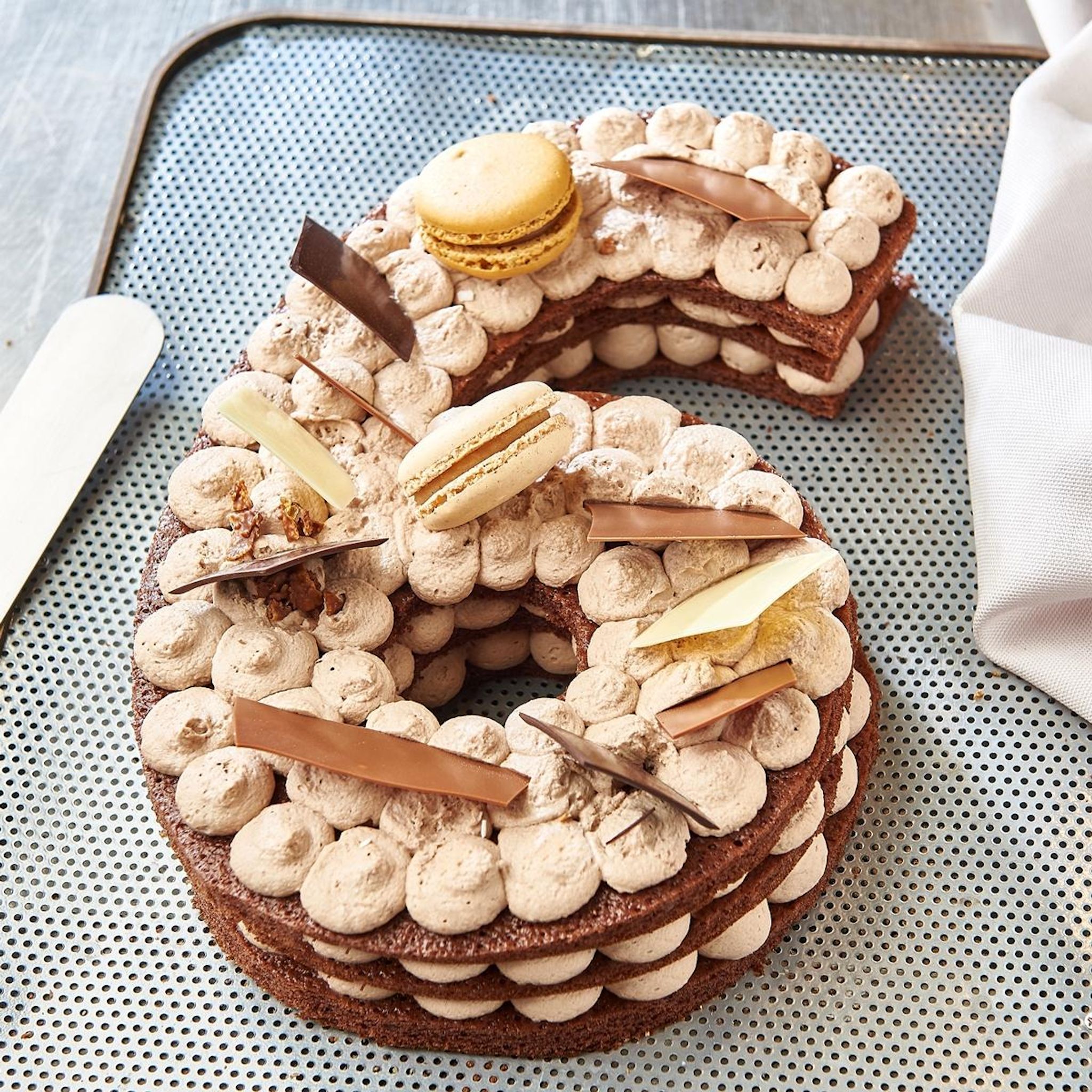 AUCHAN LE TRAITEUR Chiffre 6 Number cake chocolat 10 parts 900g