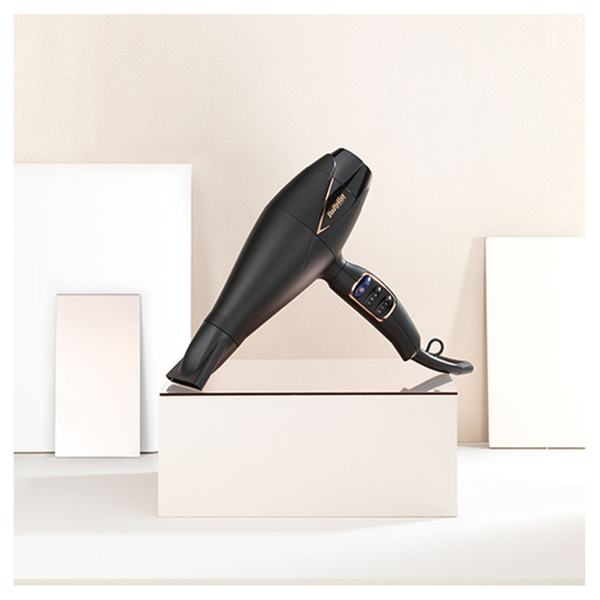 Voir la diapositive 5 : BABYLISS Sèche cheveux avec diffuseur fonction ionique - D665E - Noir
