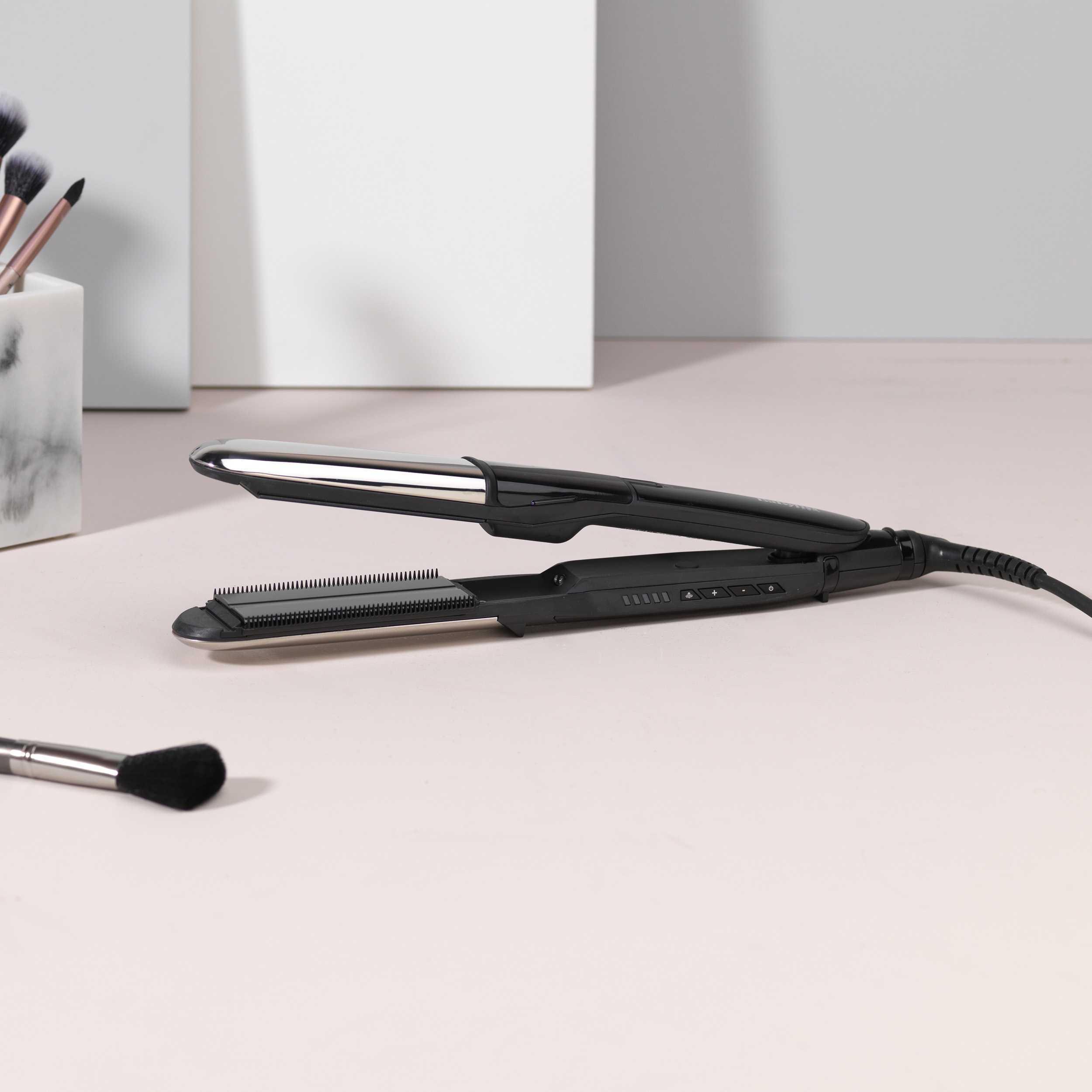 Voir la diapositive 7 : BABYLISS Lisseur vapeur ST496E - Noir