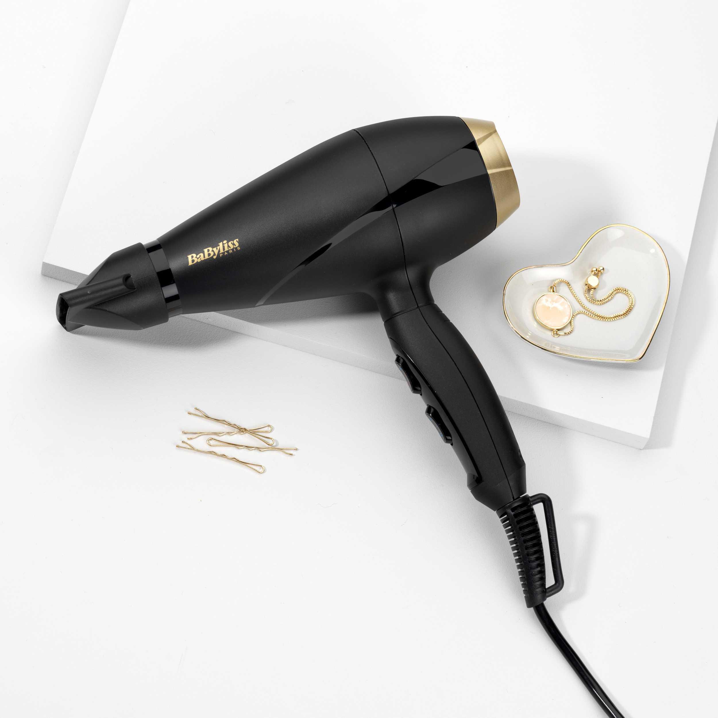 Voir la diapositive 7 : BABYLISS Sèche cheveux professionnel AC 6704E - Noir
