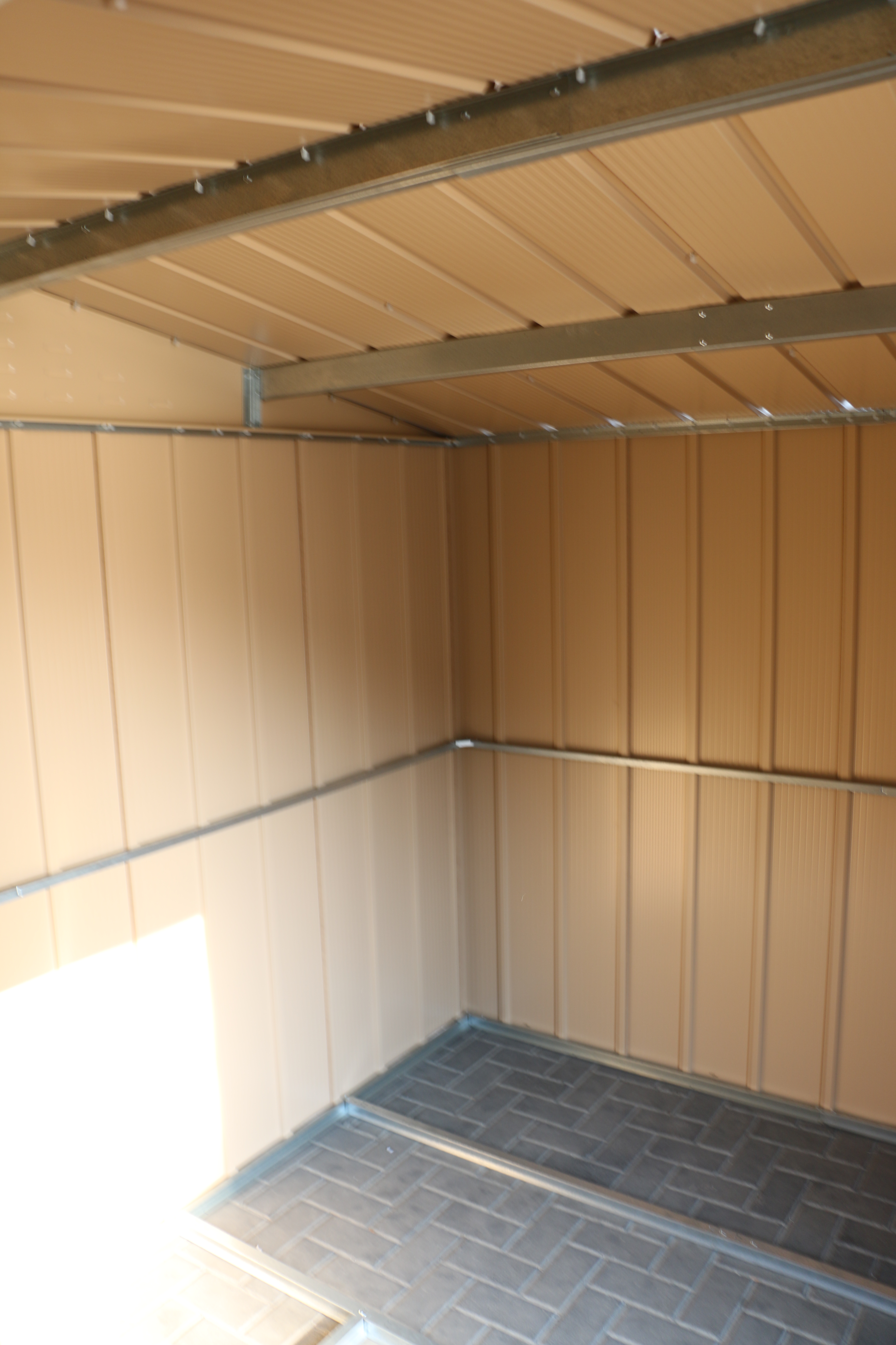 Voir la diapositive 2 : DURAMAX Abri de jardin métal - Imitation bois - 7,75m²